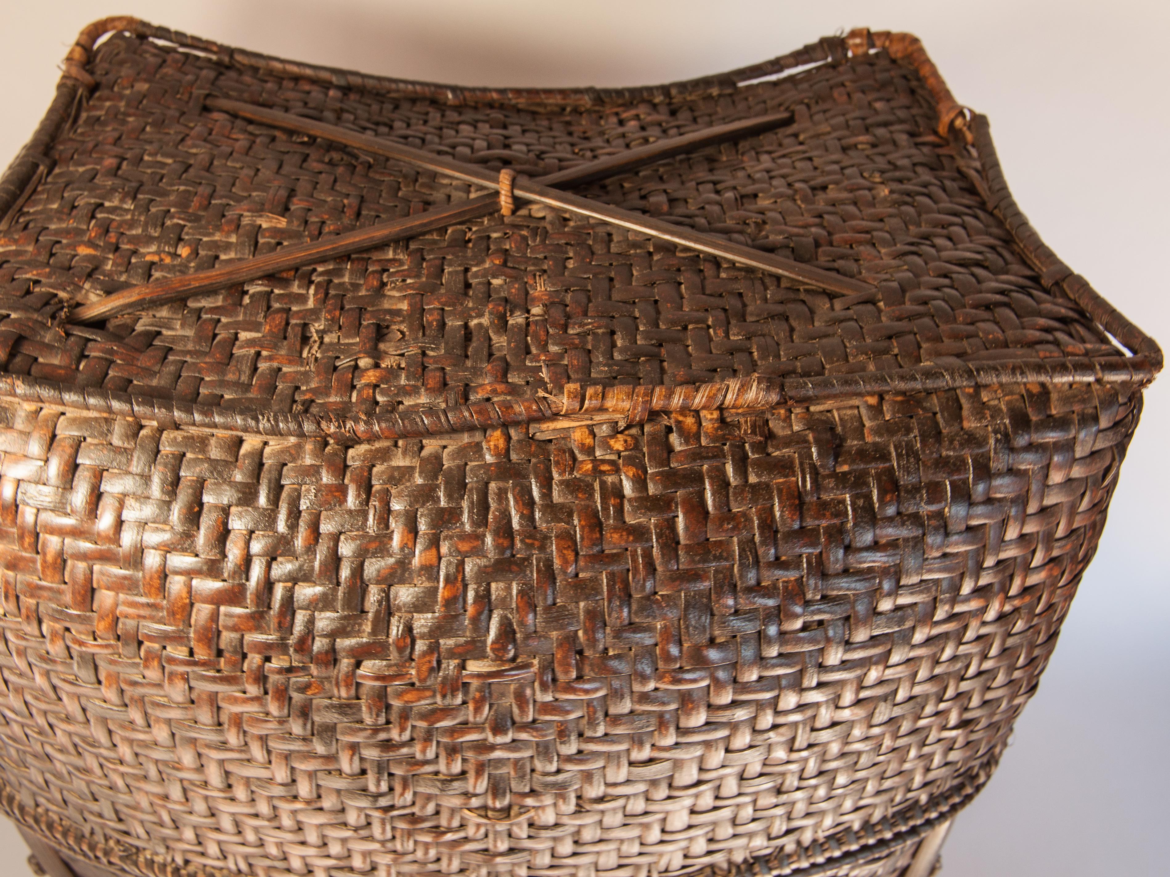 Vintage Bamboo Storage Basket from the Akha of North Thailand, Mid-20th Century 7