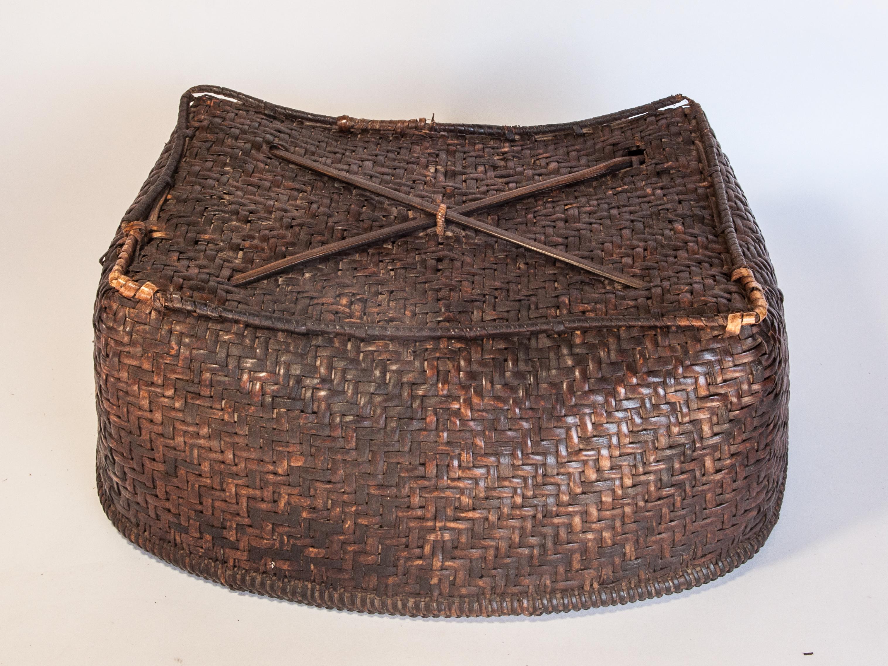 Vintage Bamboo Storage Basket from the Akha of North Thailand, Mid-20th Century 10