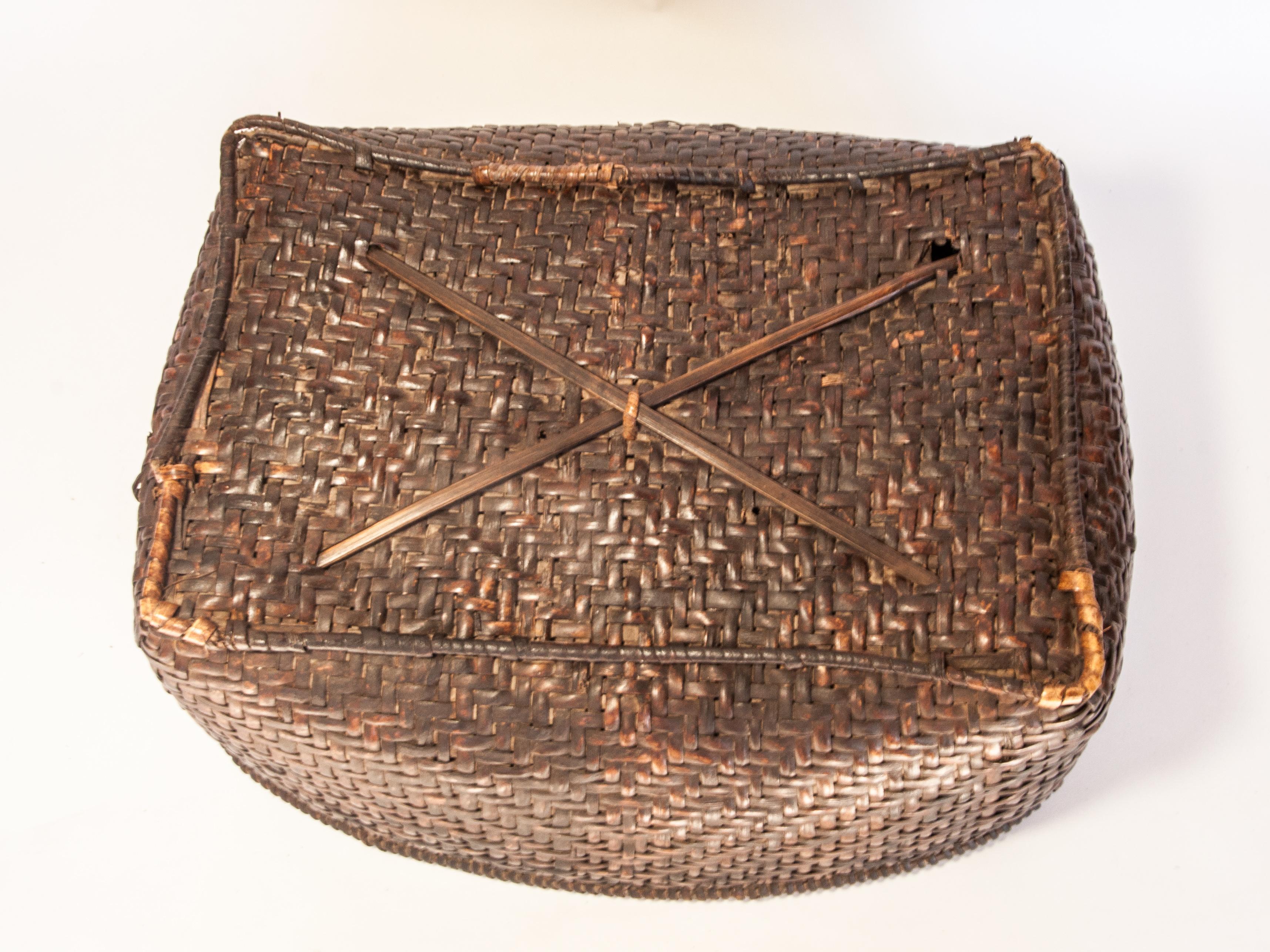 Vintage Bamboo Storage Basket from the Akha of North Thailand, Mid-20th Century 11