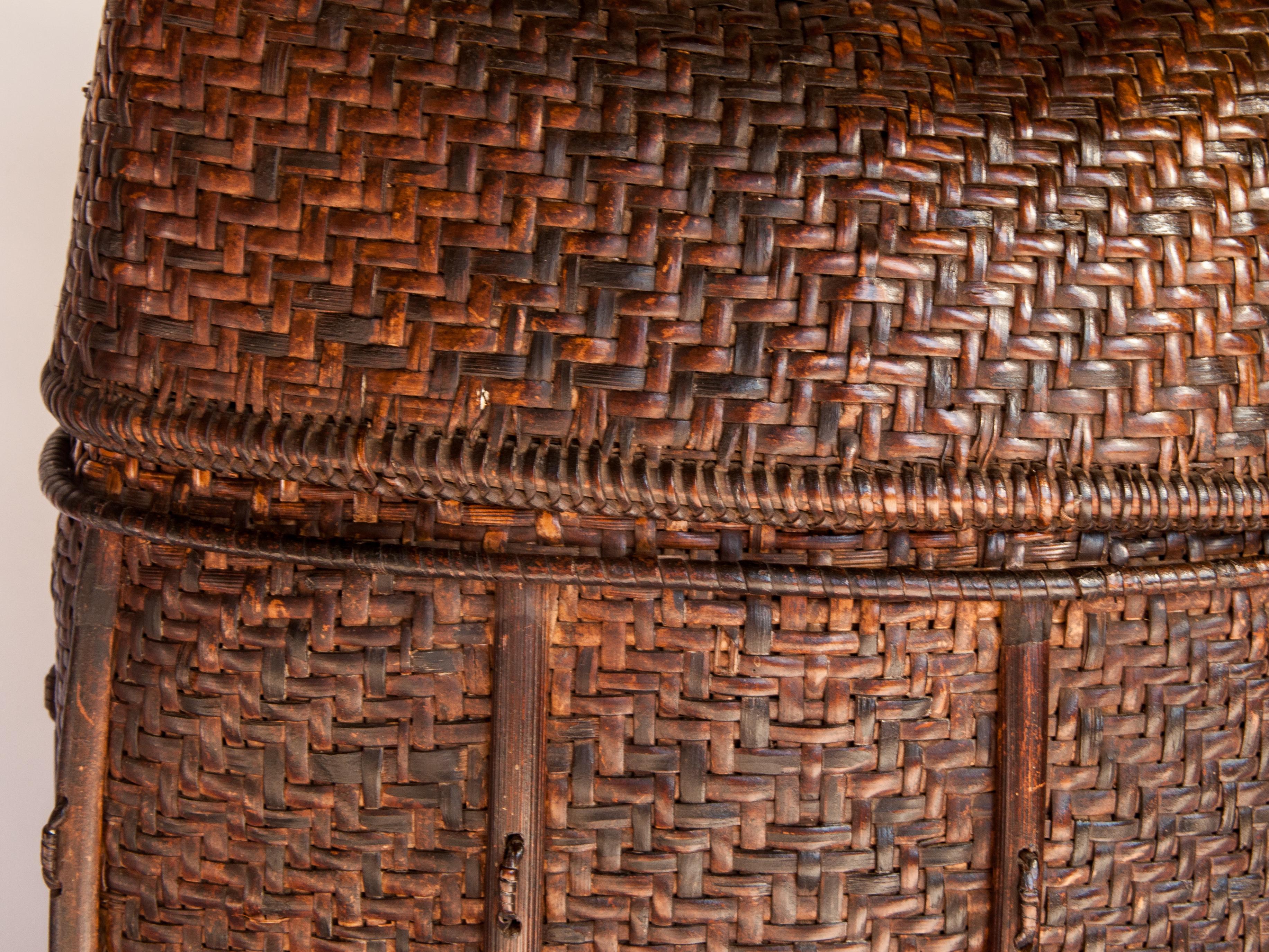 Vintage Bamboo Storage Basket from the Akha of North Thailand, Mid-20th Century 1
