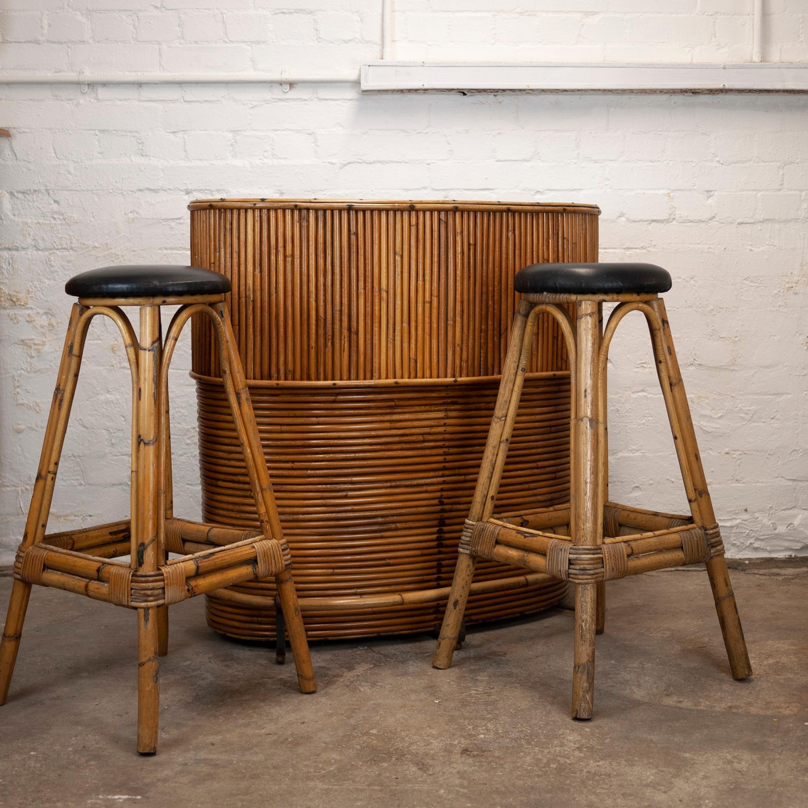 Vintage Bamboo Tiki Bar with 2 Bar Stools, 1960s, Set of 3 In Good Condition In Chesham, GB