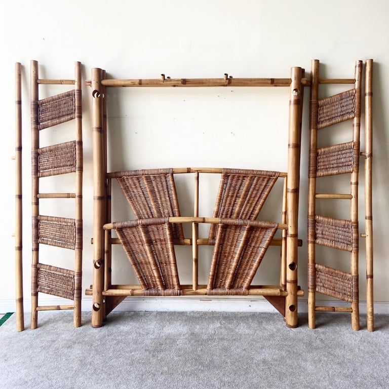 Vintage Bamboo & Wicker Canopy Queen Bed Frame In Good Condition In Delray Beach, FL