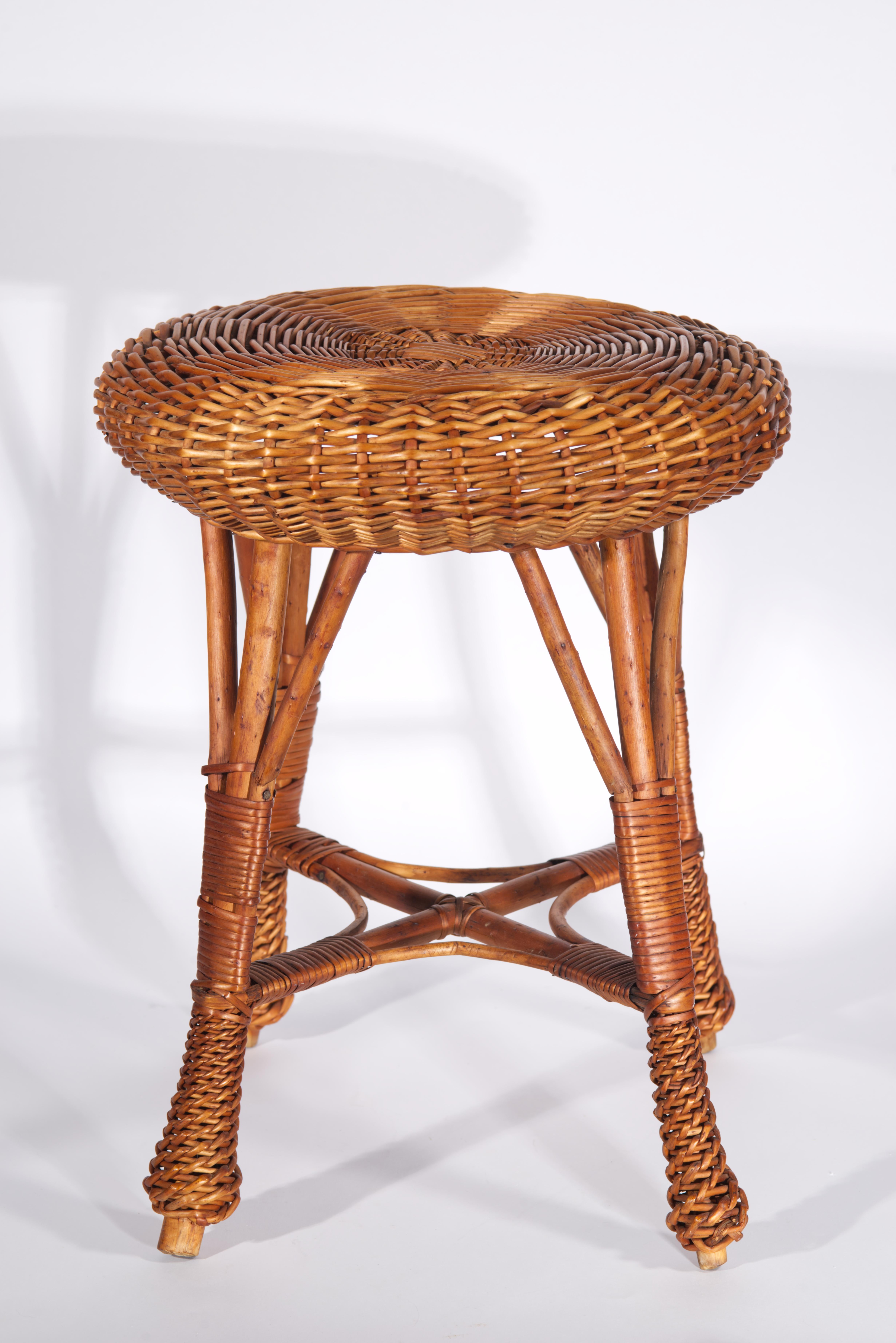 Hand-Crafted Vintage Bamboo Wicker Stool Occasional Drinks Side Table For Sale