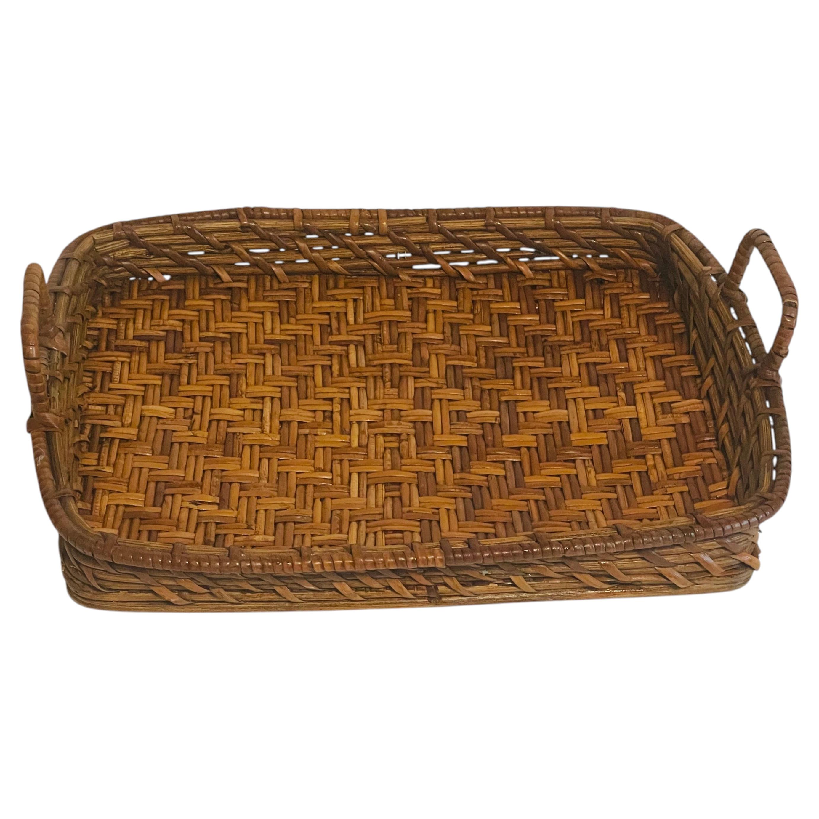 Plateau de service tropical vintage en osier de bambou en vente
