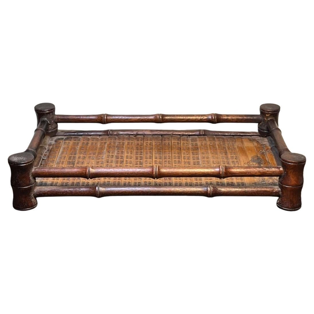 Vintage Bamboo Wood Chinesisch Bibel Zeichen Carving Quadratische Platte im Angebot