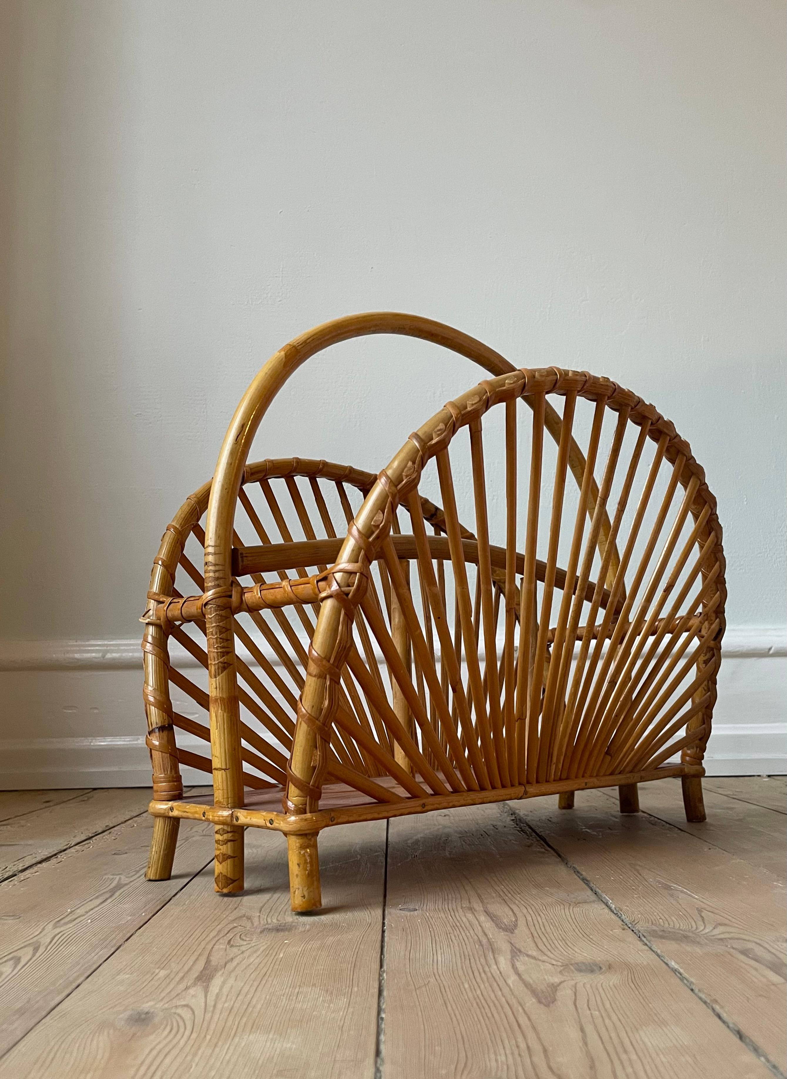 Vintage Bamboo Wood Magazine Rack, 1970s For Sale 3