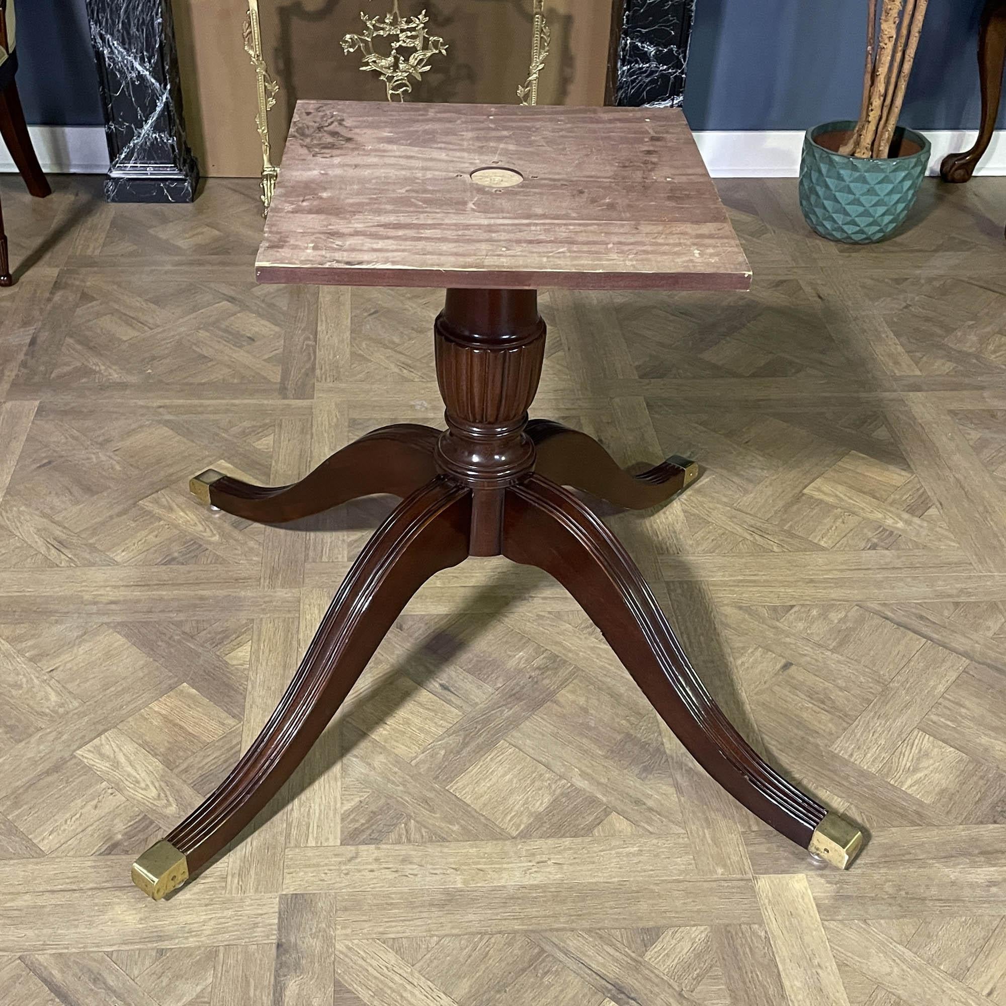 Nord-américain Table de conférence vintage en acajou à bandes en vente