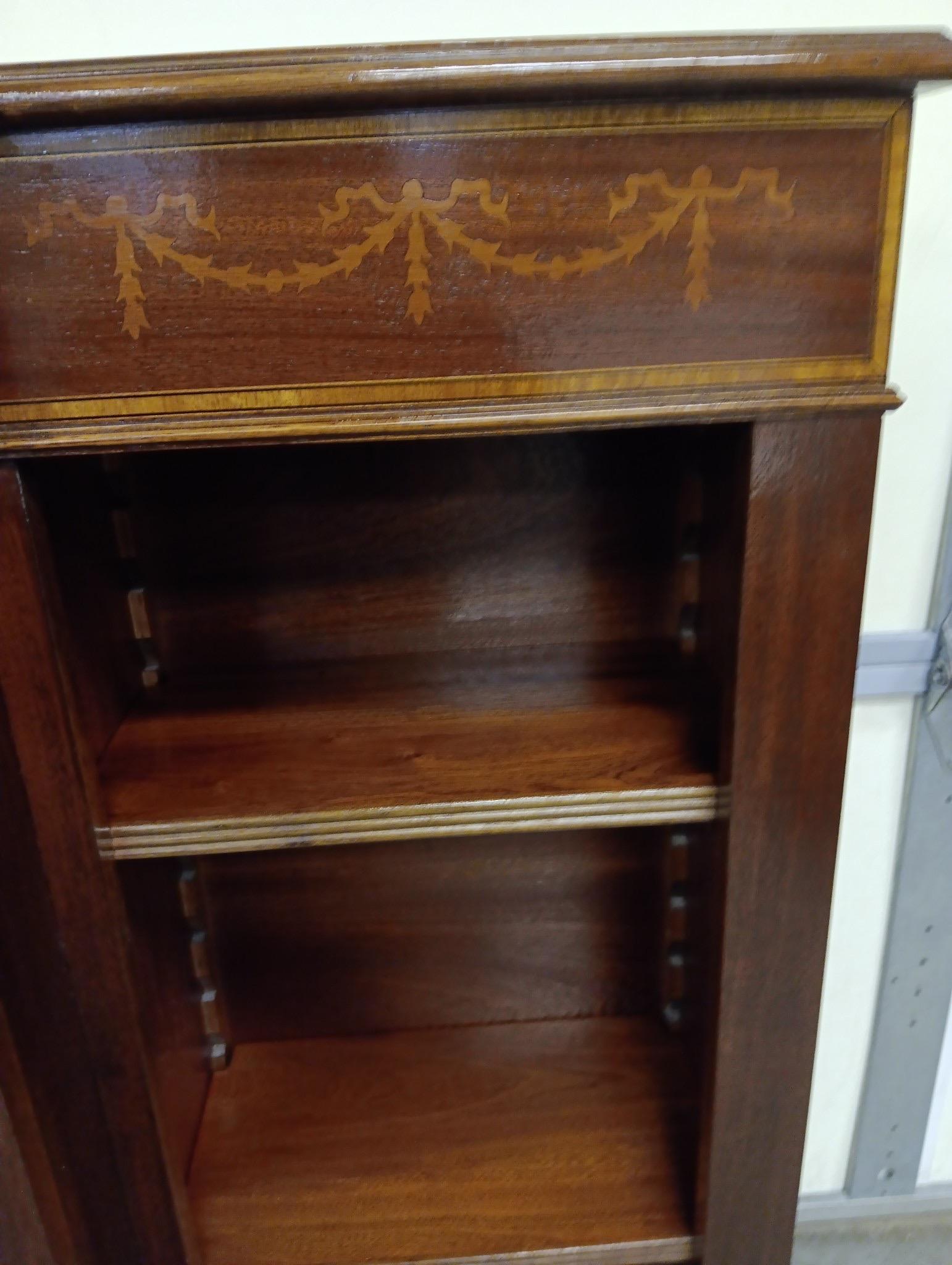 Vintage Banded Mahogany Sheridan  Style Triple Shelf Open Bookcase 3