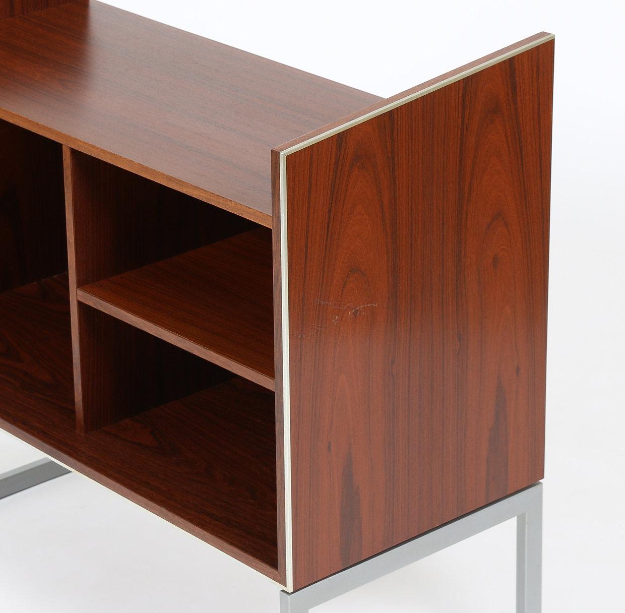 Vintage Bang and Olufsen Rosewood HiFi Cabinet Media Table 4