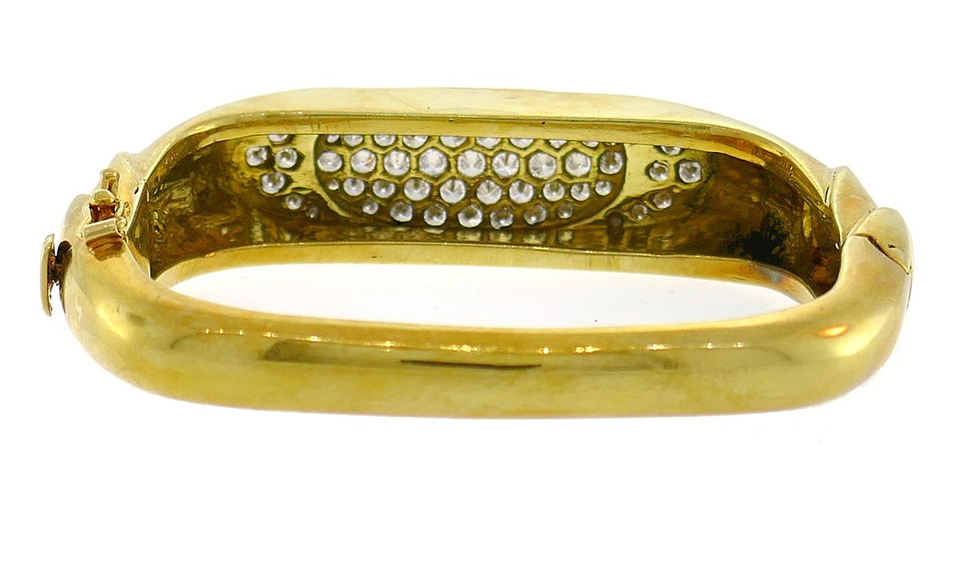 Women's Vintage Bangle Bracelet 18k Yellow Gold Diamond Estate Jewelry For Sale
