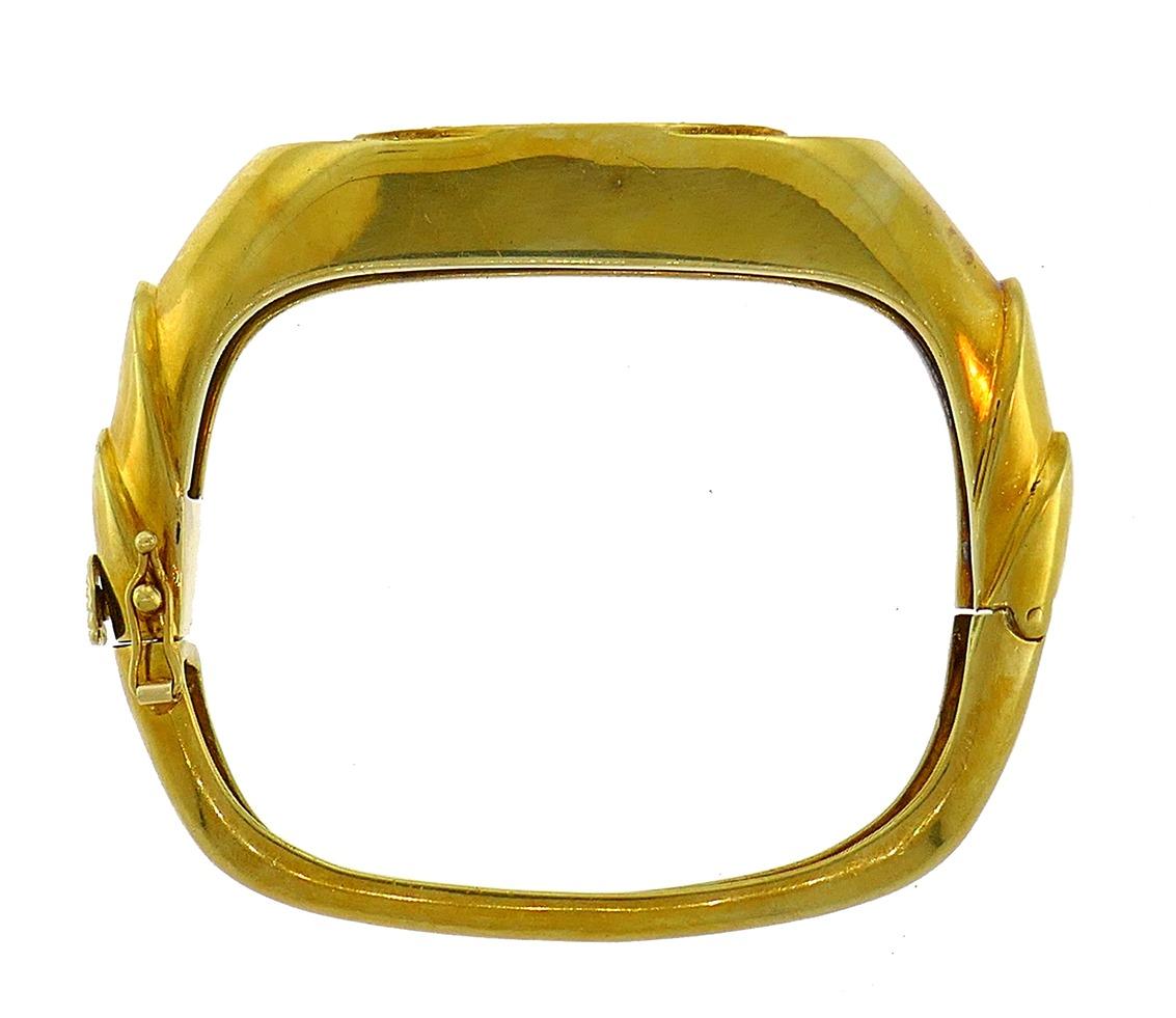 Vintage Bangle Bracelet 18k Yellow Gold Diamond Estate Jewelry For Sale 1