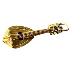 Vintage Banjo Sitar 18K Yellow Gold Charm Pendant