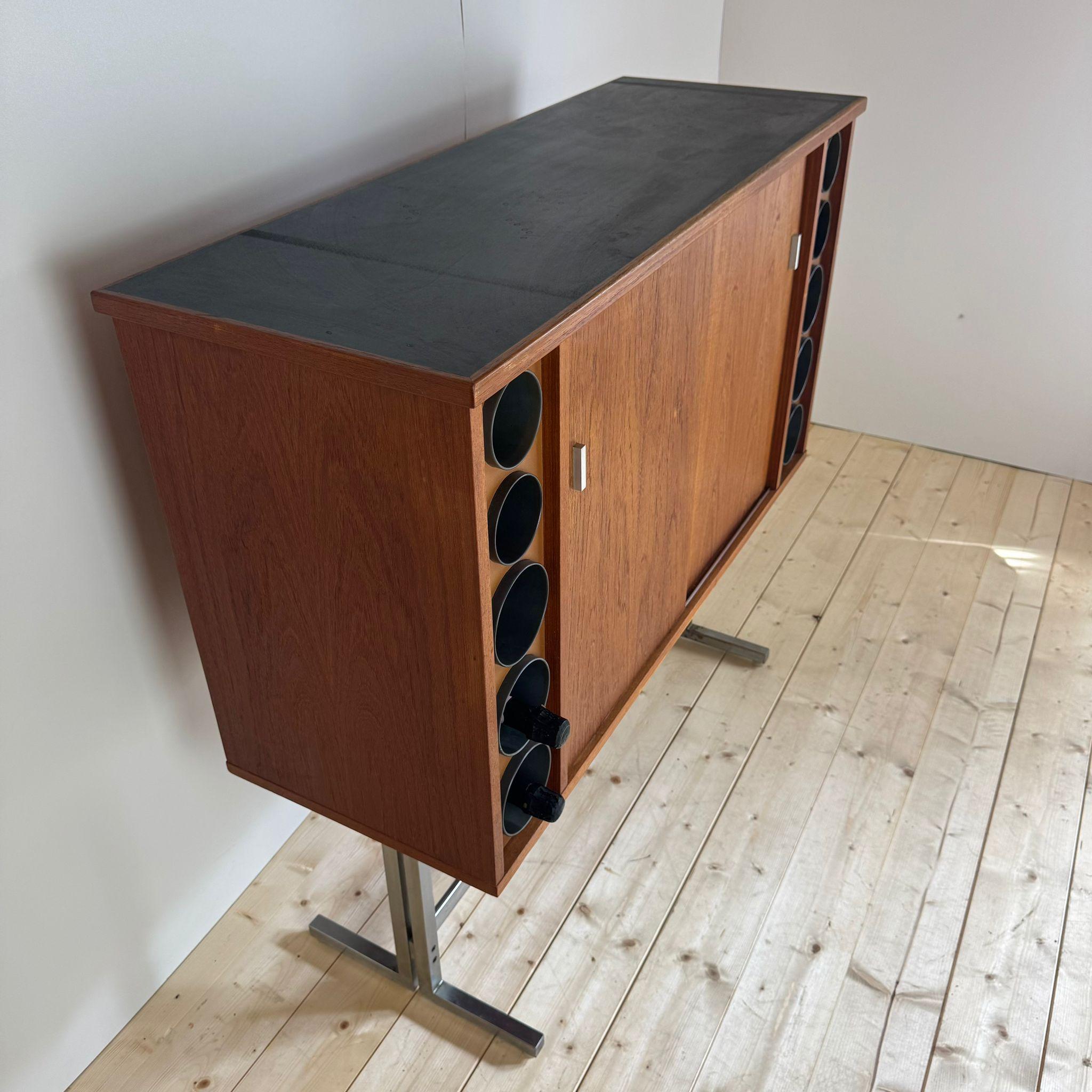 Vintage bar cabinet in teak, Denmark 1960 in vendita 2