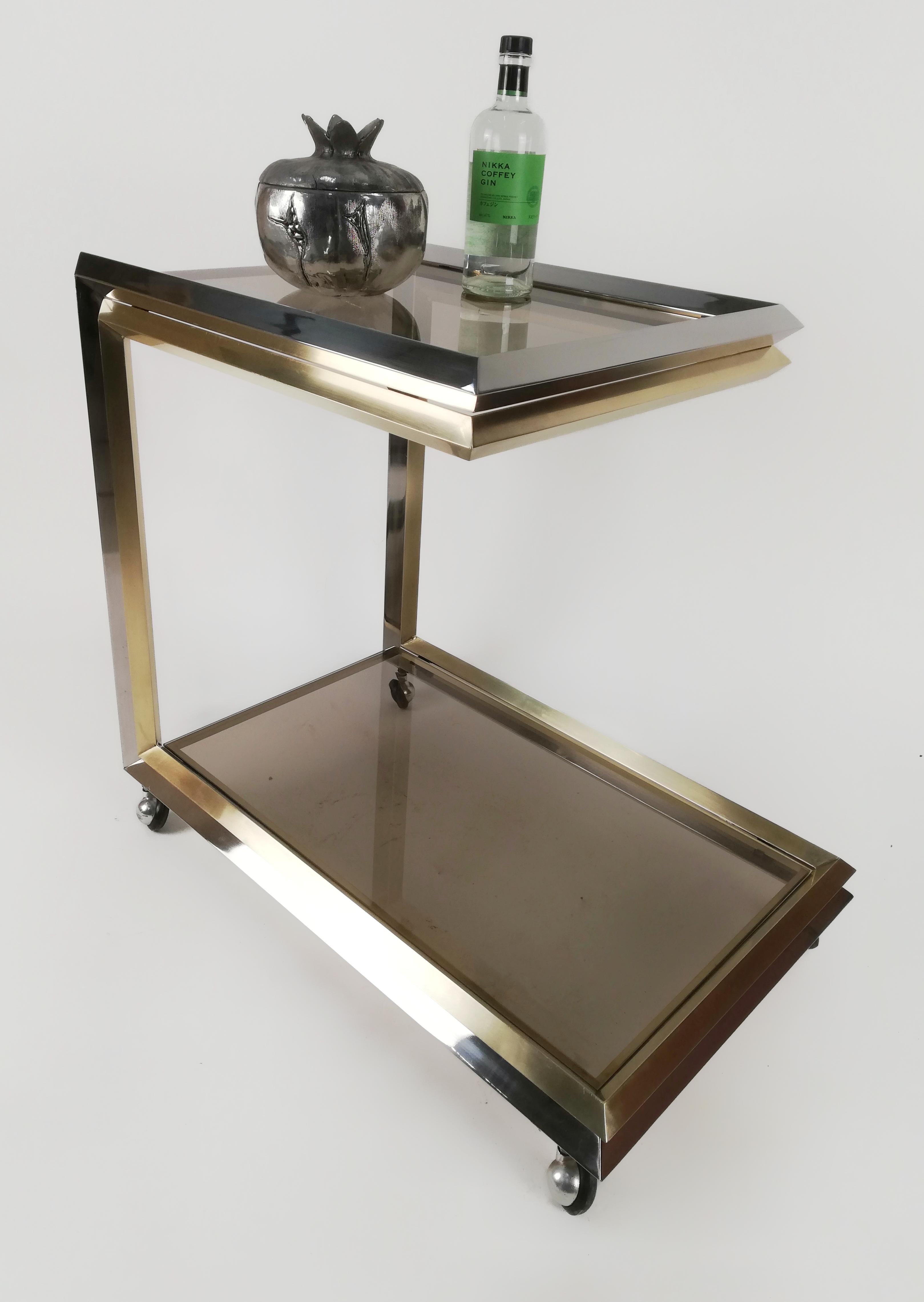 Vintage Bar Cart in the Style of Romeo Rega Made in Chrome and Brass Italy, 1970 In Good Condition In Roma, IT