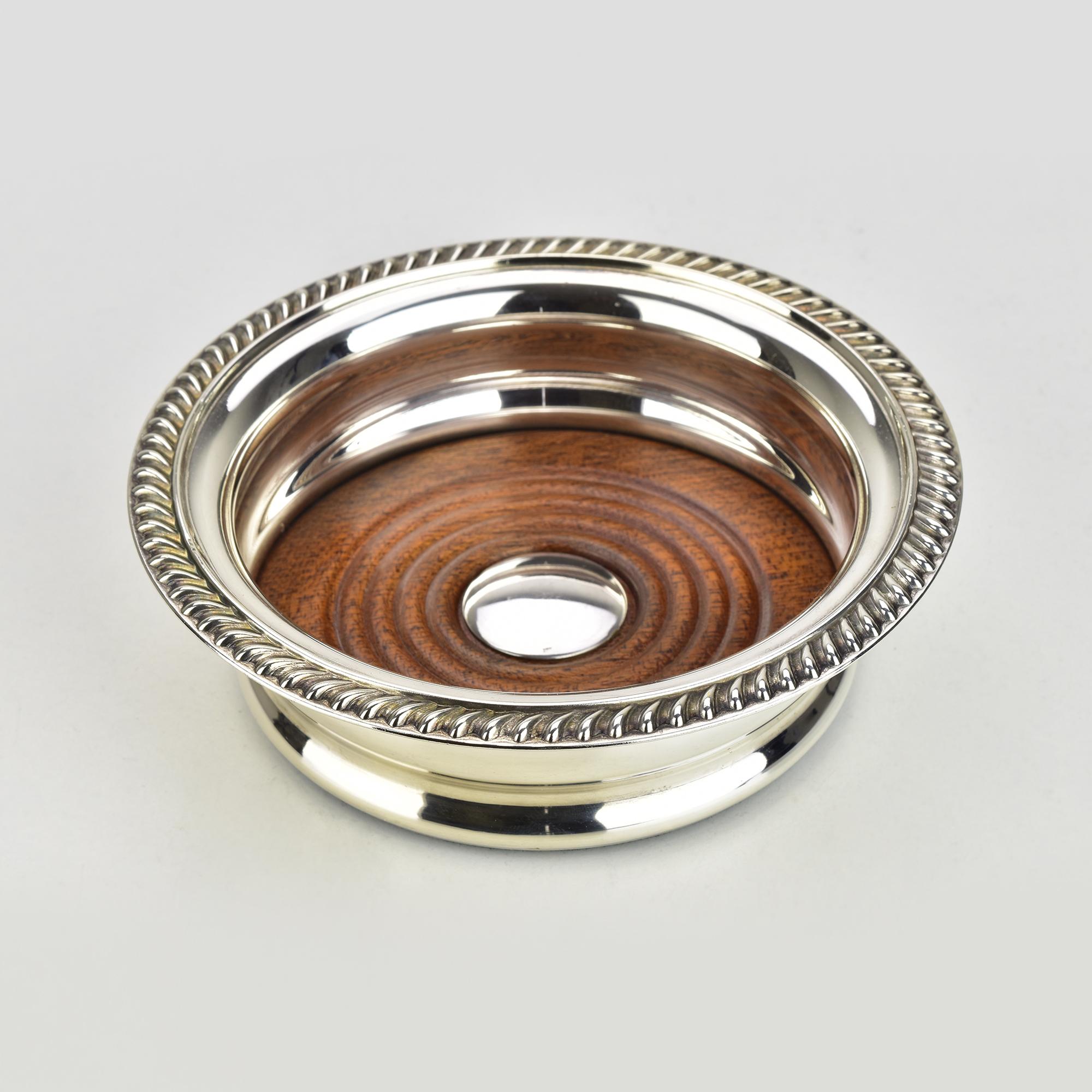 Vintage Barker & Ellis Posavasos plateado para botellas de vino con base de madera, Inglaterra Inglés en venta