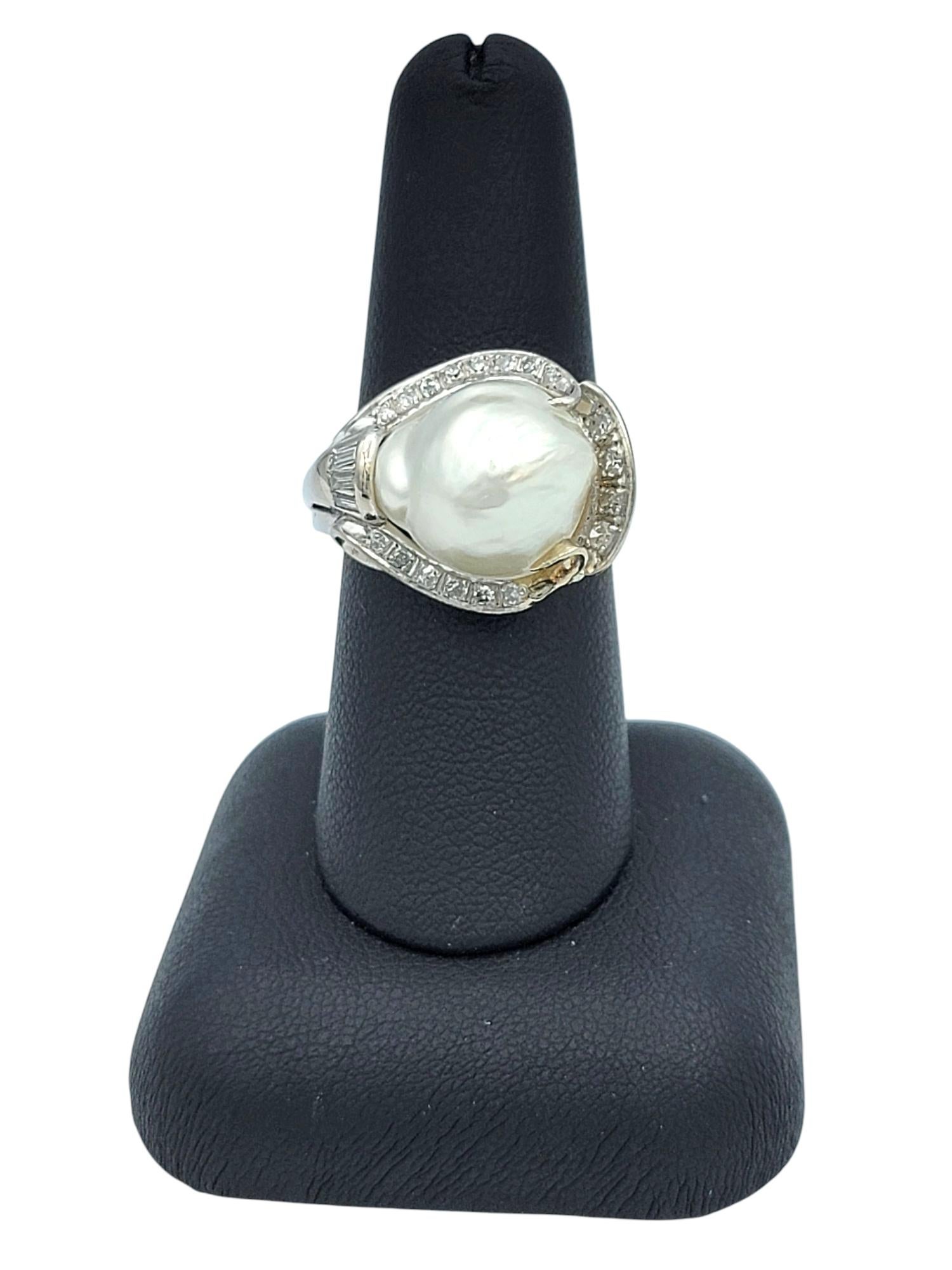 Anello da cocktail barocco d'epoca con perle e diamanti in filigrana in oro bianco 18 carati in vendita 5