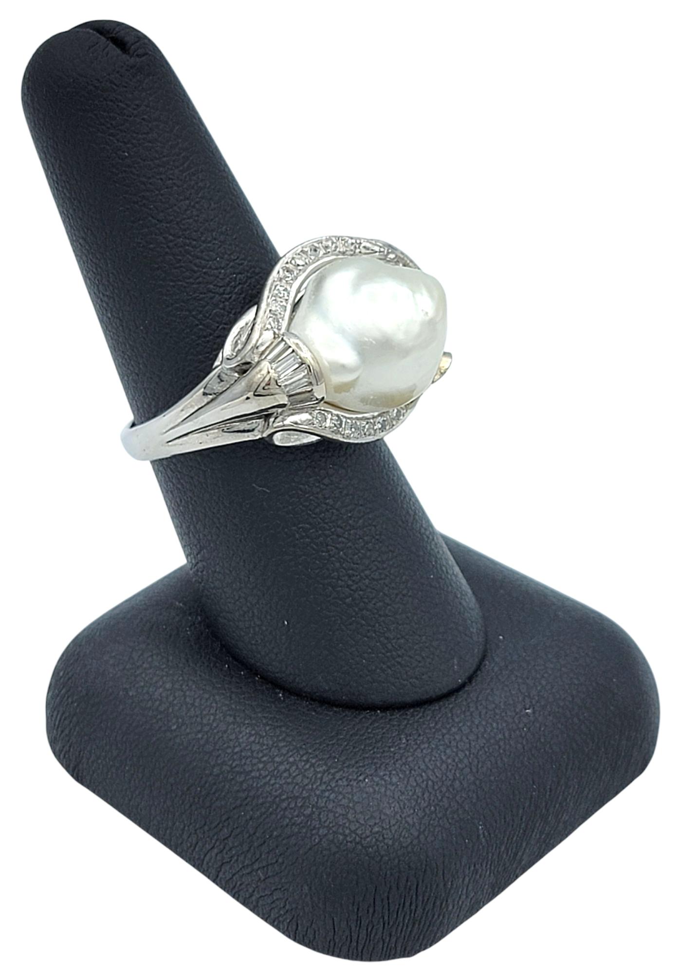 Anello da cocktail barocco d'epoca con perle e diamanti in filigrana in oro bianco 18 carati in vendita 6