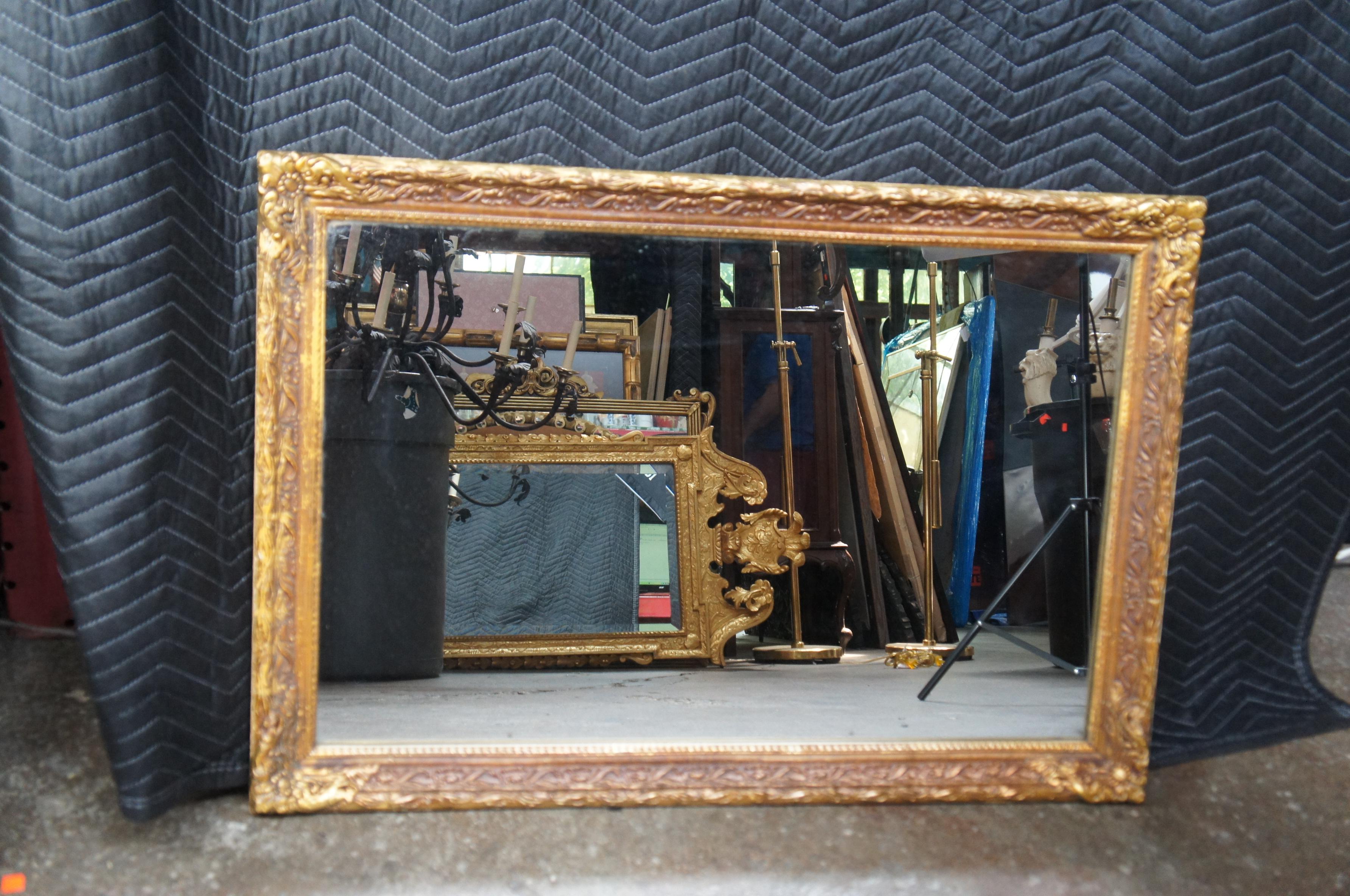 Miroir de coiffeuse mural rectangulaire à fleurs dorées vintage de style néo-baroque, 39 po. en vente 6