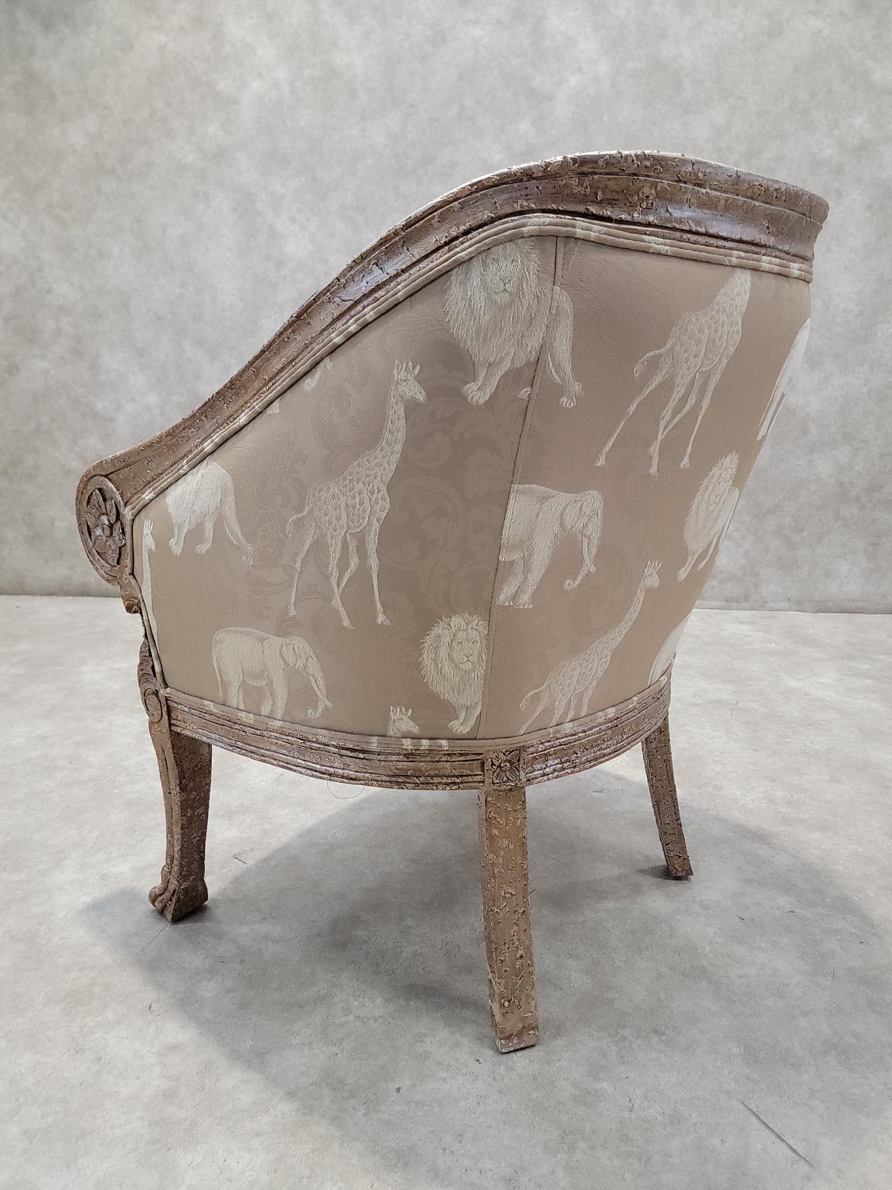 Loungesessel im Barockstil mit Safari-Druck und Fassrückenlehne als Akzent im Angebot 1
