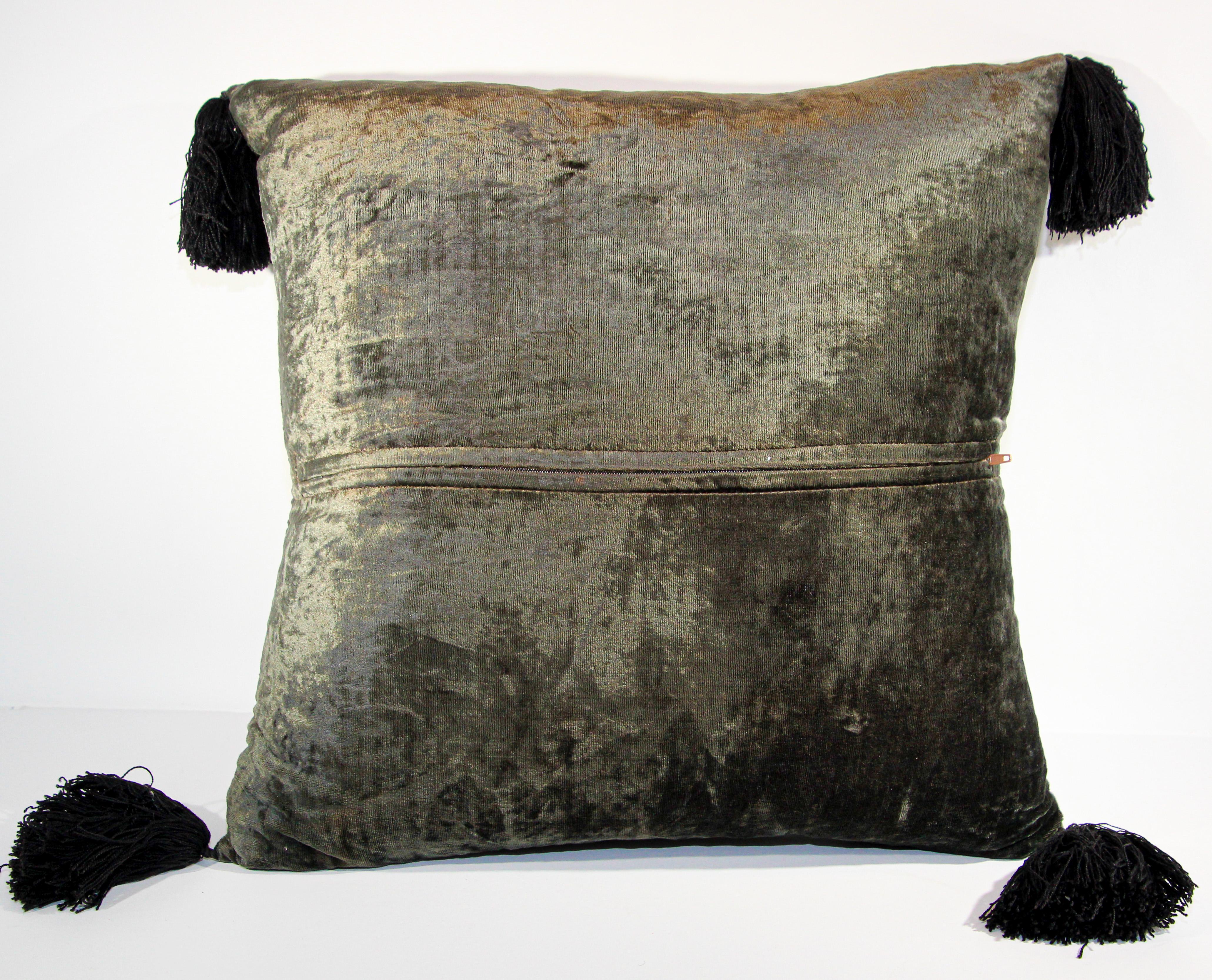 Vintage Baroque Silk Velvet Applique Throw Decorative Pillow with Tassels 1