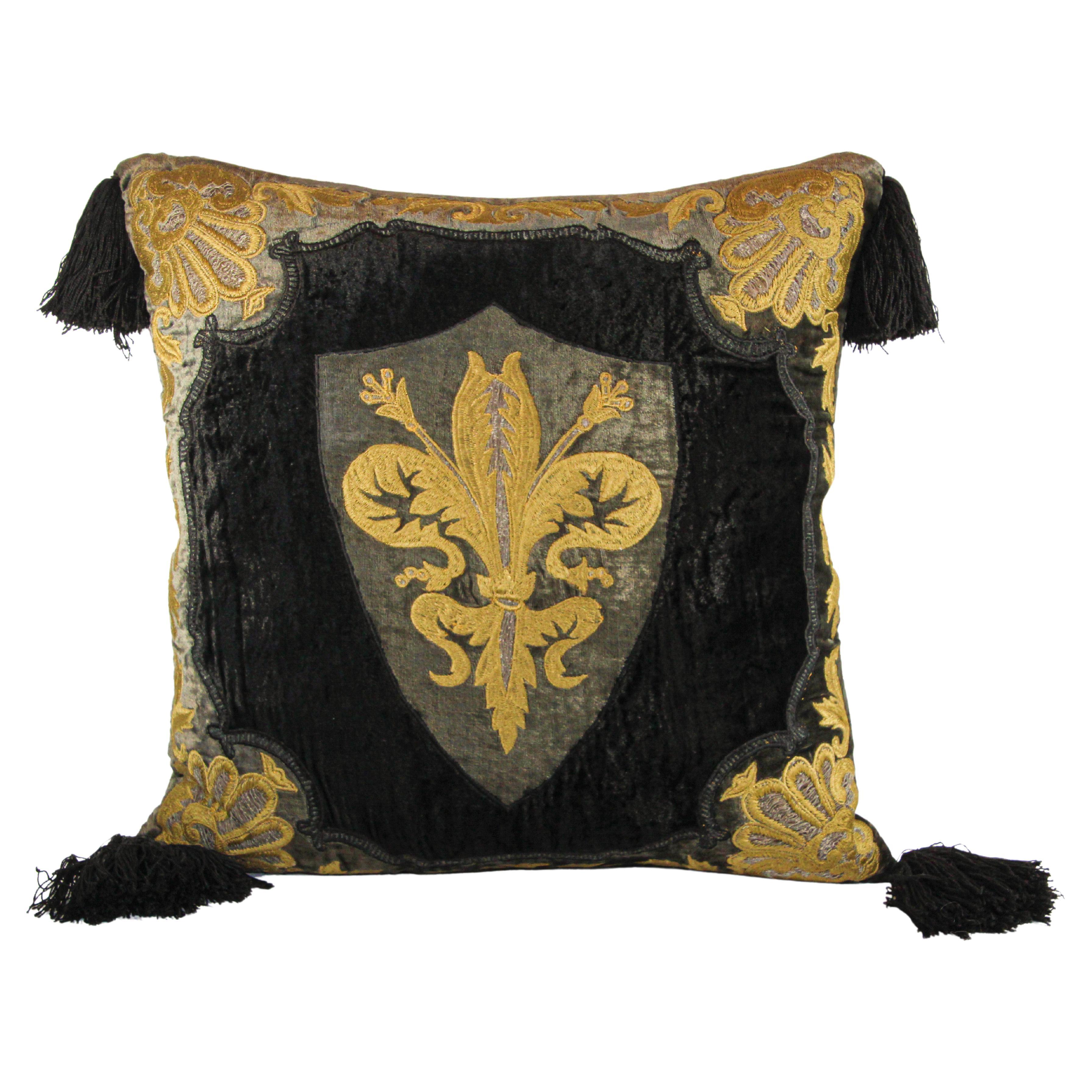 Vintage Baroque Silk Velvet Applique Throw Decorative Pillow with Tassels