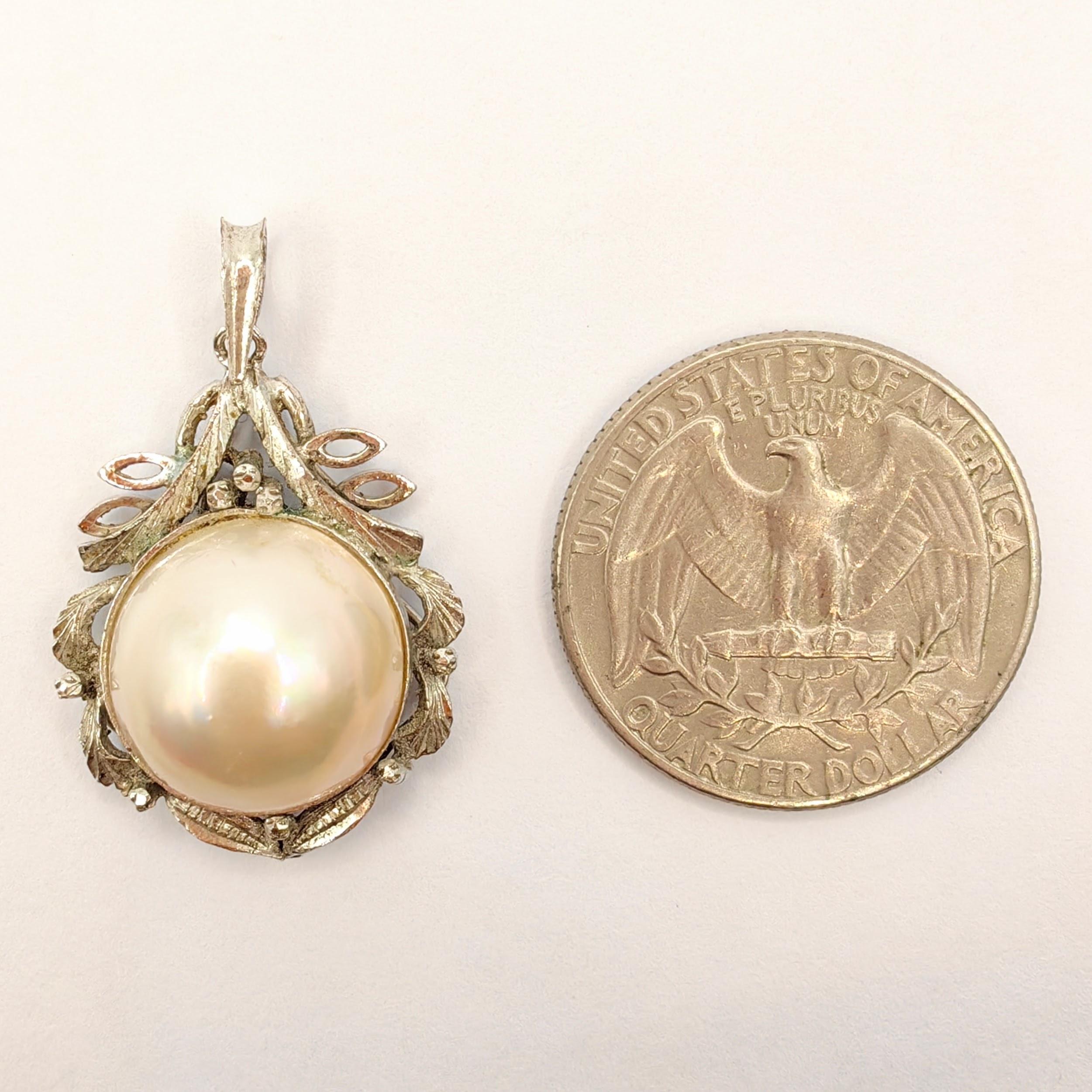 Vintage Baroque Style 14mm Mabé Pearl Necklace Pendant in Sterling Silver For Sale 1