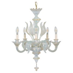 Lampadario barocco d'epoca a 5 bracci con infuso d'oro opalino di Murano