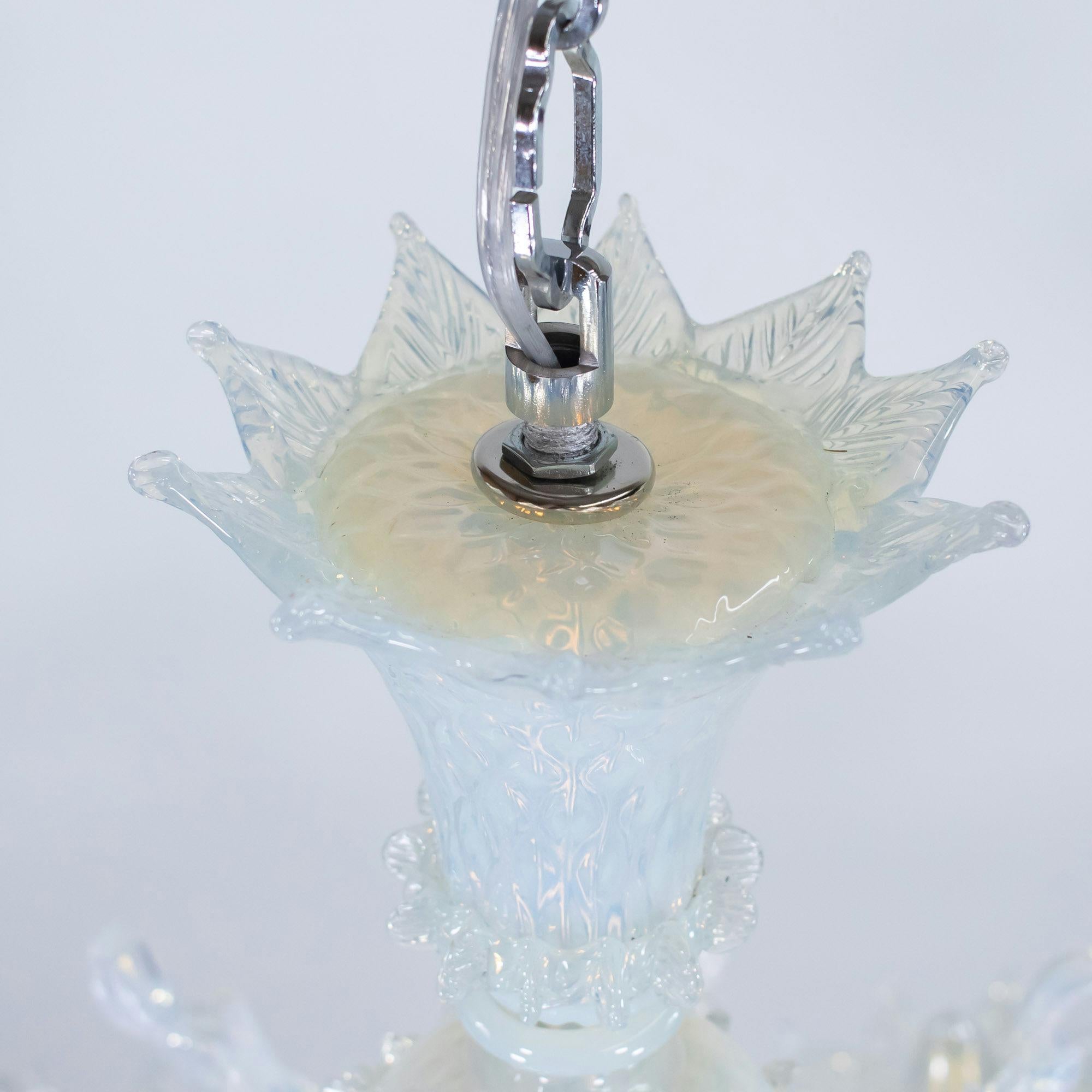 Araña de Murano Opalina de 6 brazos de estilo barroco vintage Italiano en venta