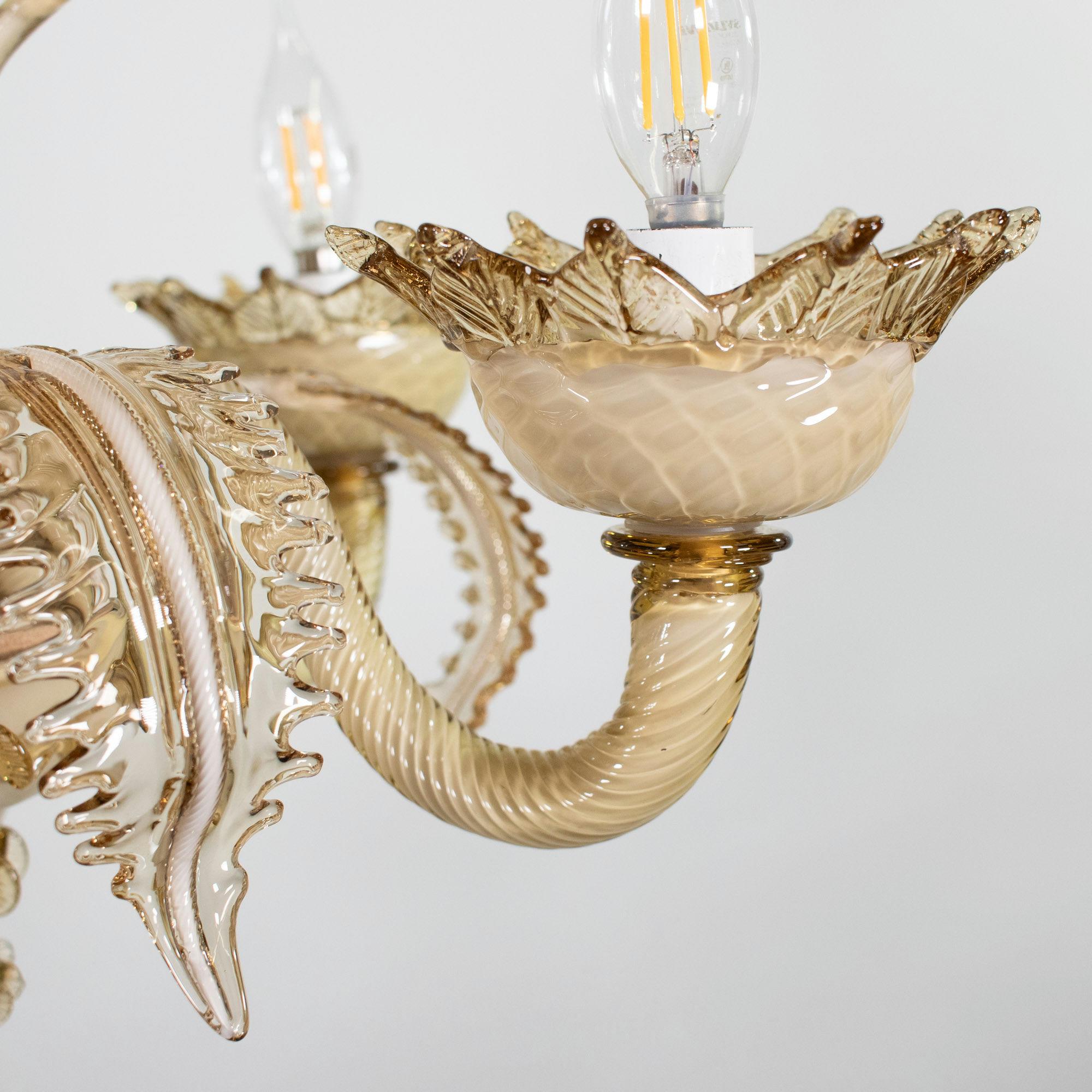 Crème Brûlée barocca d'epoca con lampadario di Murano Lattimo Miele in vendita 9