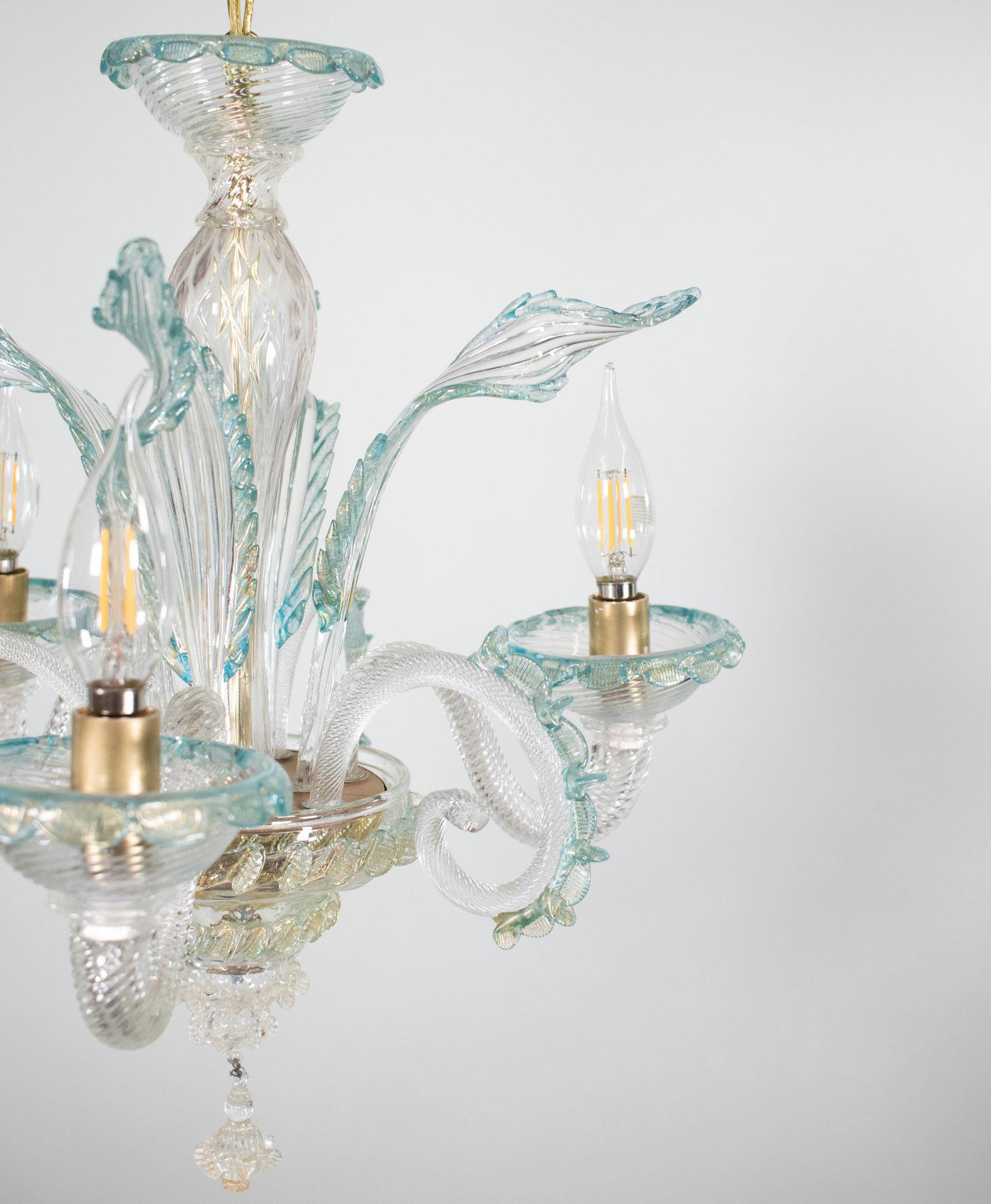 Lampadario barocco d'epoca in Cristallo di Murano con finiture blu azzurro e oro in vendita 8