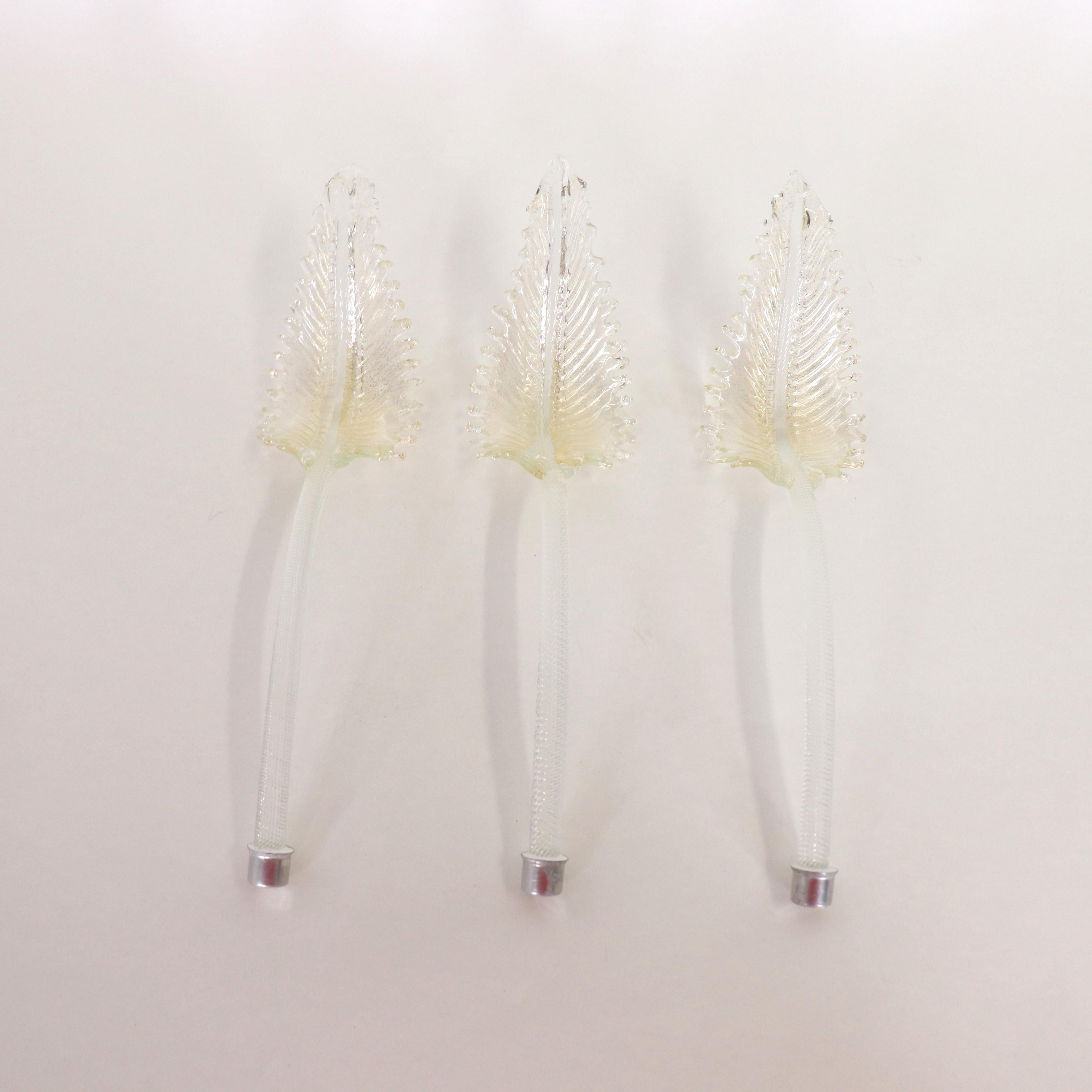 Dreiarmiger Cristallo Murano-Kronleuchter im Barockstil mit Blumenmuster im Goldeinfluss im Angebot 9