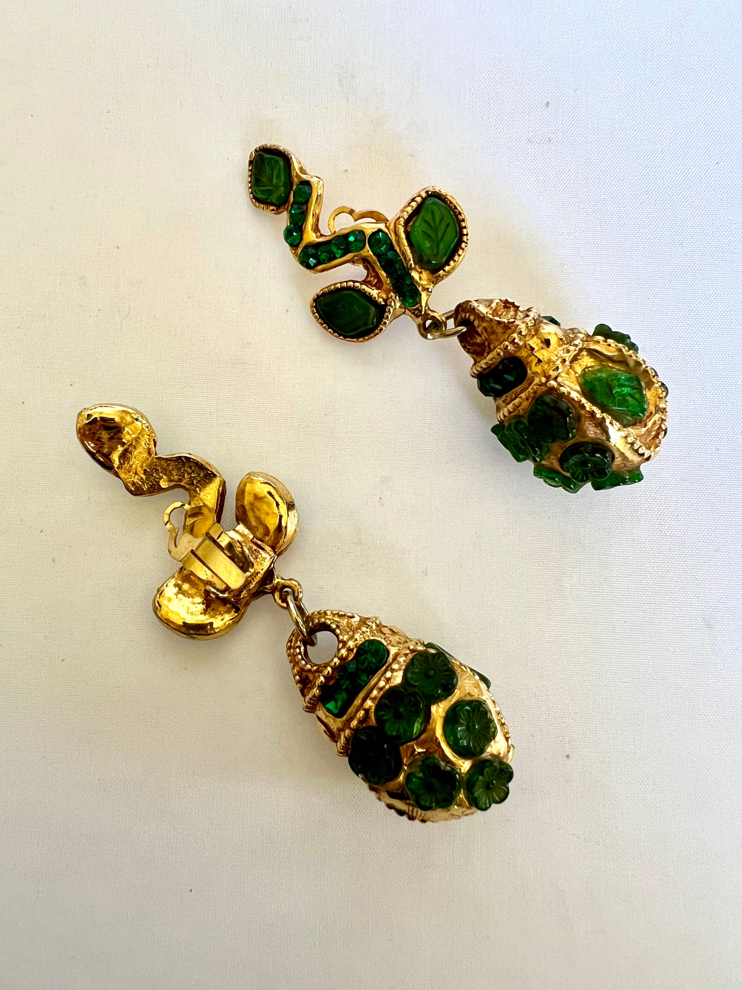 Vintage Baroque Style Gilt and Faux Emerald Kalinger Paris Earrings  In Excellent Condition For Sale In Palm Springs, CA