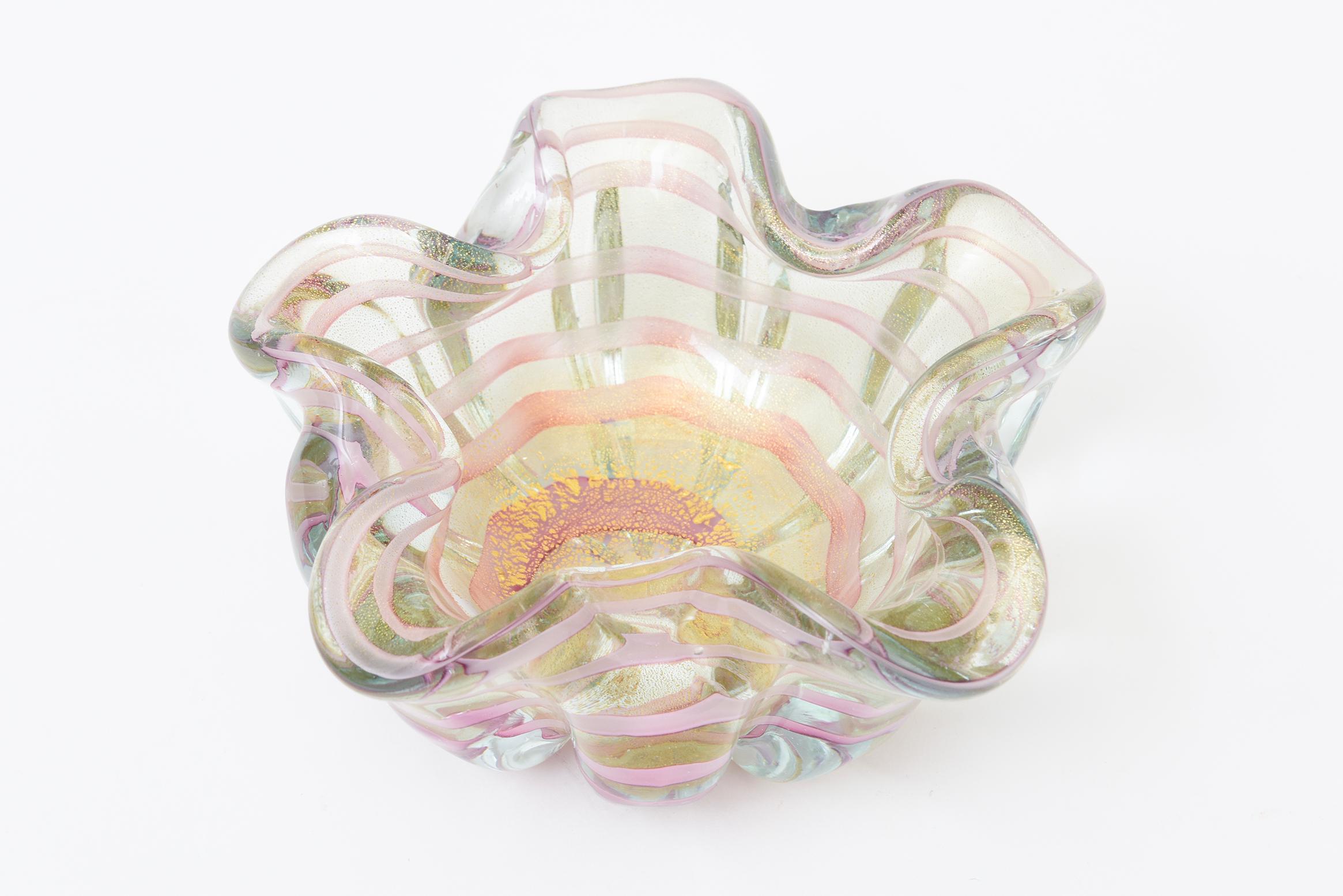 Vintage Barovier e Toso Murano Rosa Bänder Glasschale mit Gold Aventurin (Mitte des 20. Jahrhunderts) im Angebot