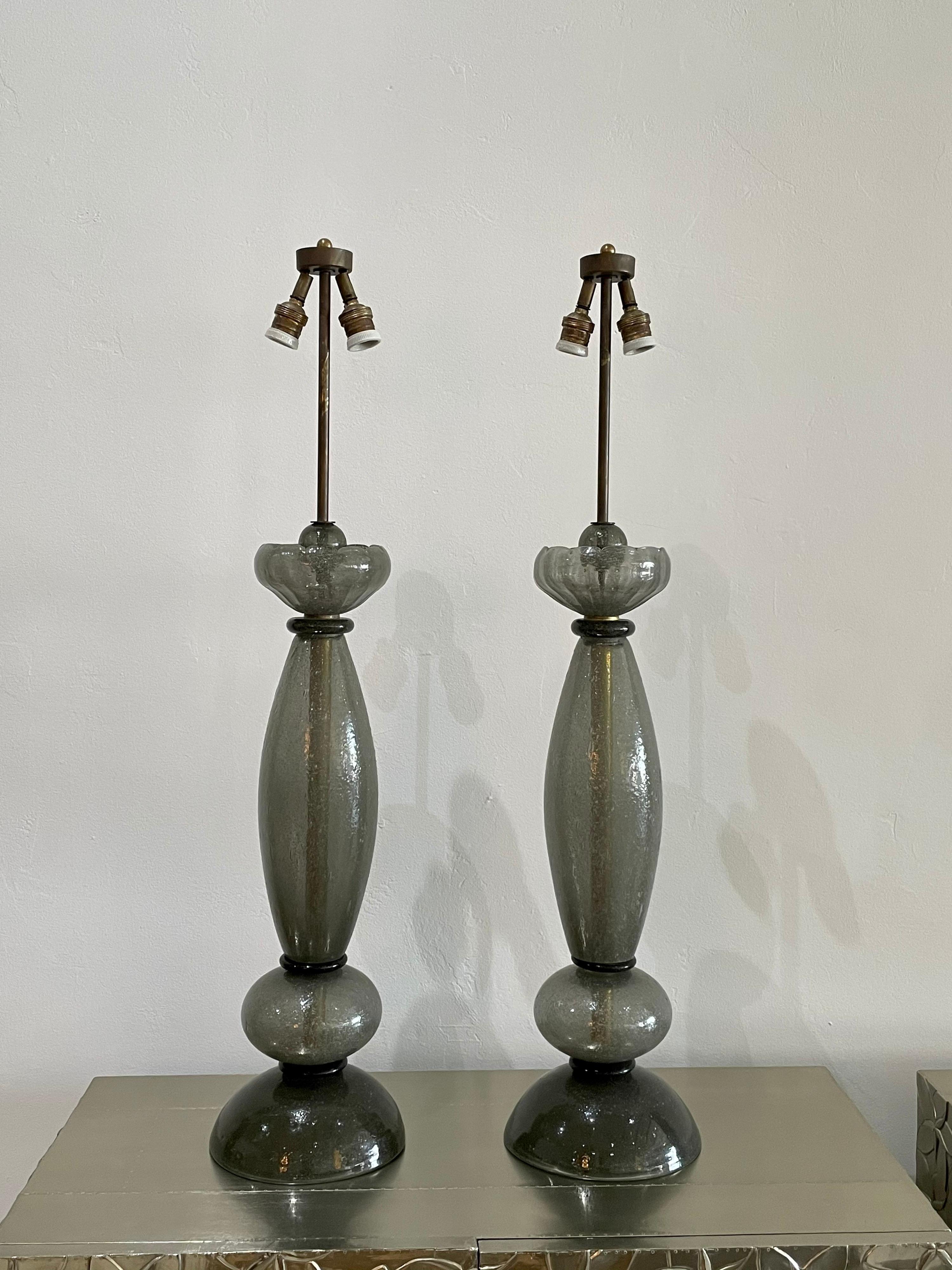 Paire de grandes lampes de Murano grises vintage signées Barovier e Toso en vente 2