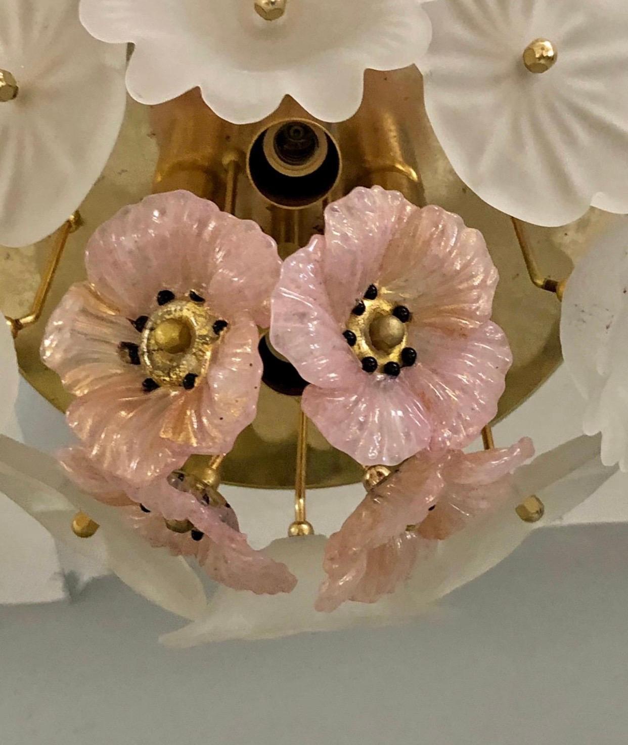 Vintage Barovier Murano Glass Flower Anemone Ceiling Light, Italy, 1970s In Good Condition For Sale In Paris, France