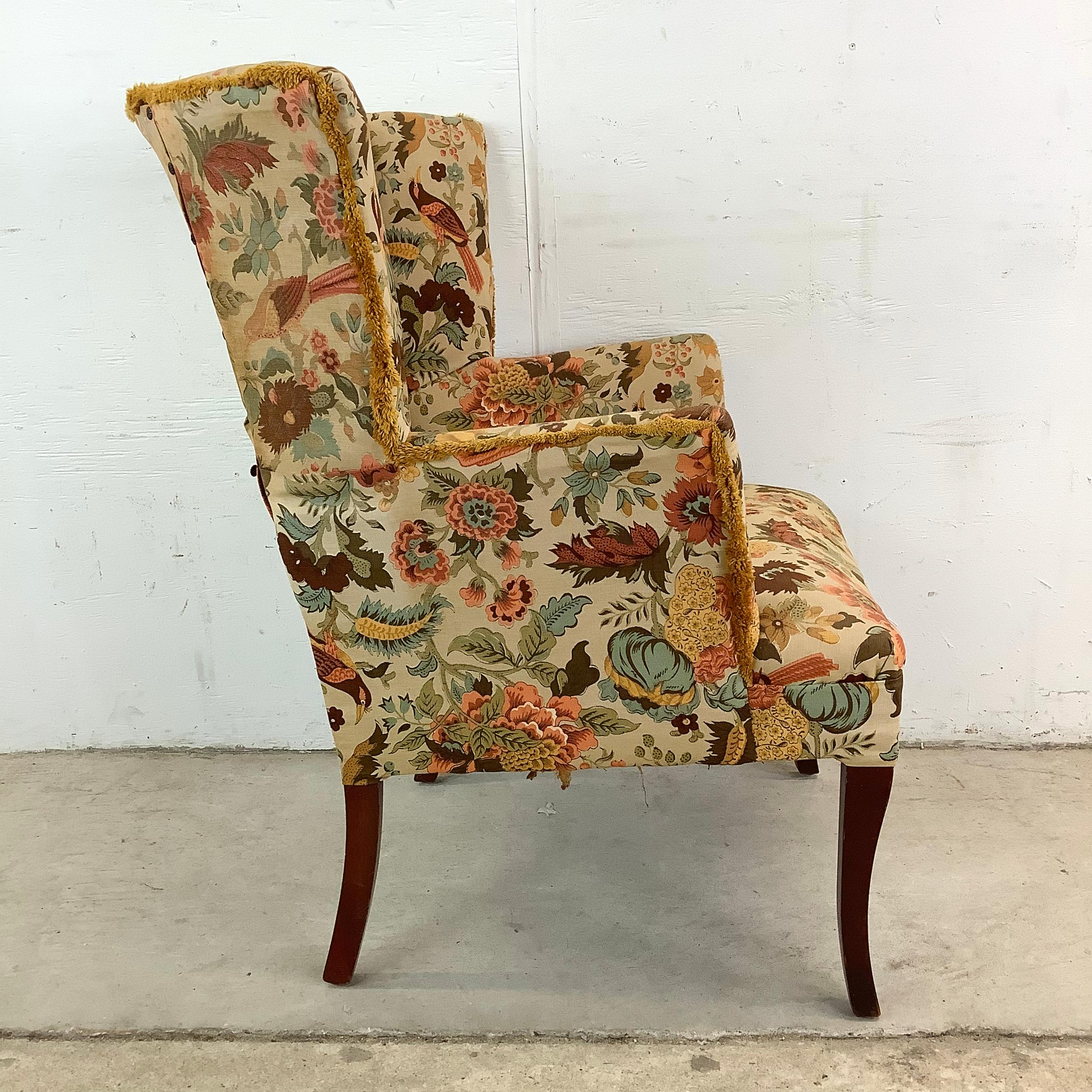 Vintage Barrel Back Arm Chair In Good Condition For Sale In Trenton, NJ