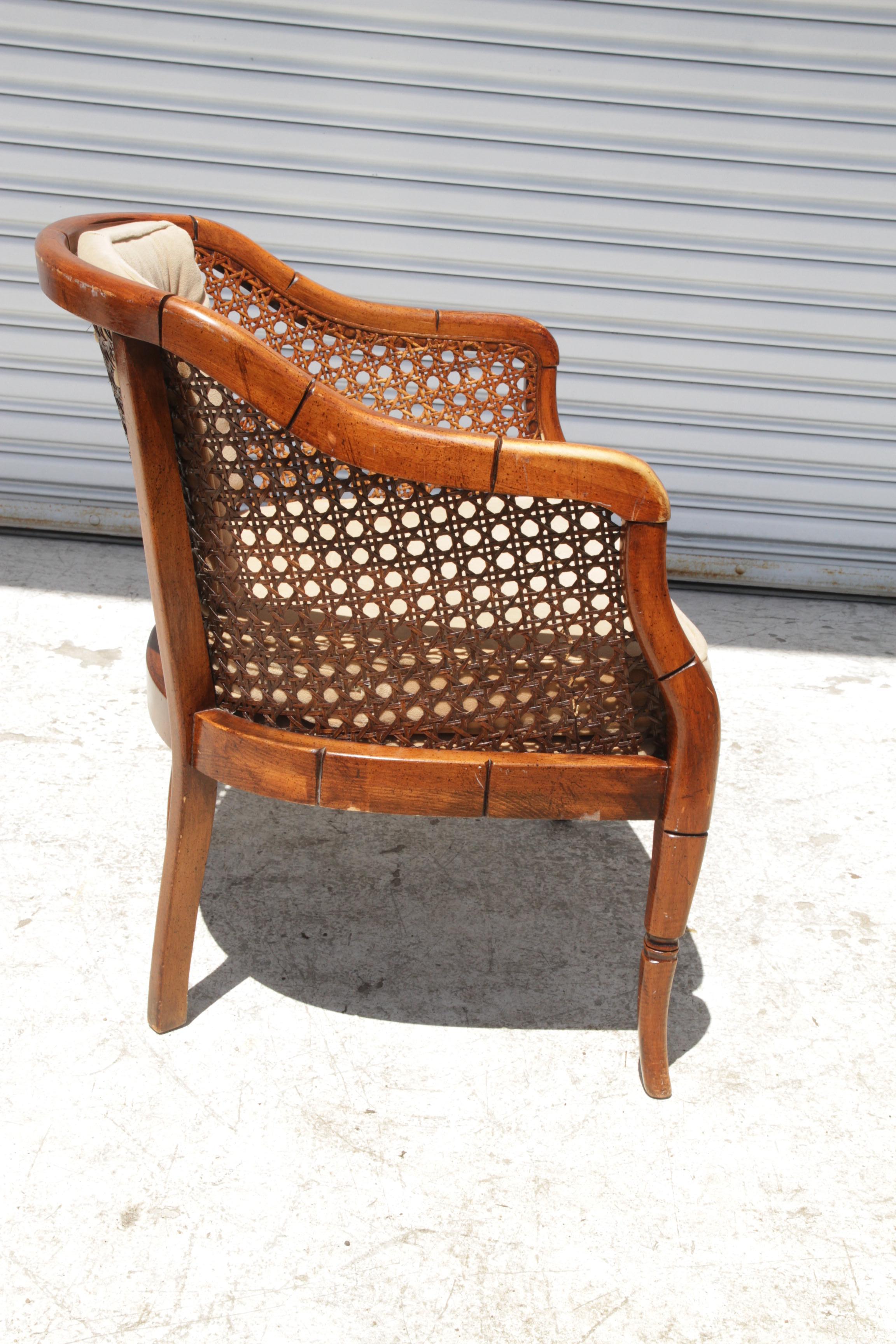Chaise vintage à dossier en faux bambou et cannage Bon état - En vente à Pasadena, TX
