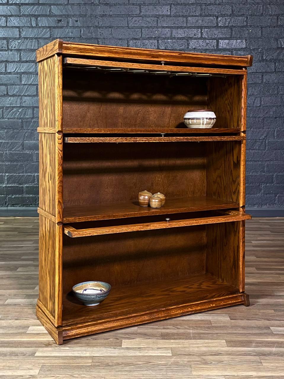 Mission Vintage Barristers Oak & Glass 3-Tier Bookcase Shelf Cabinet in vendita