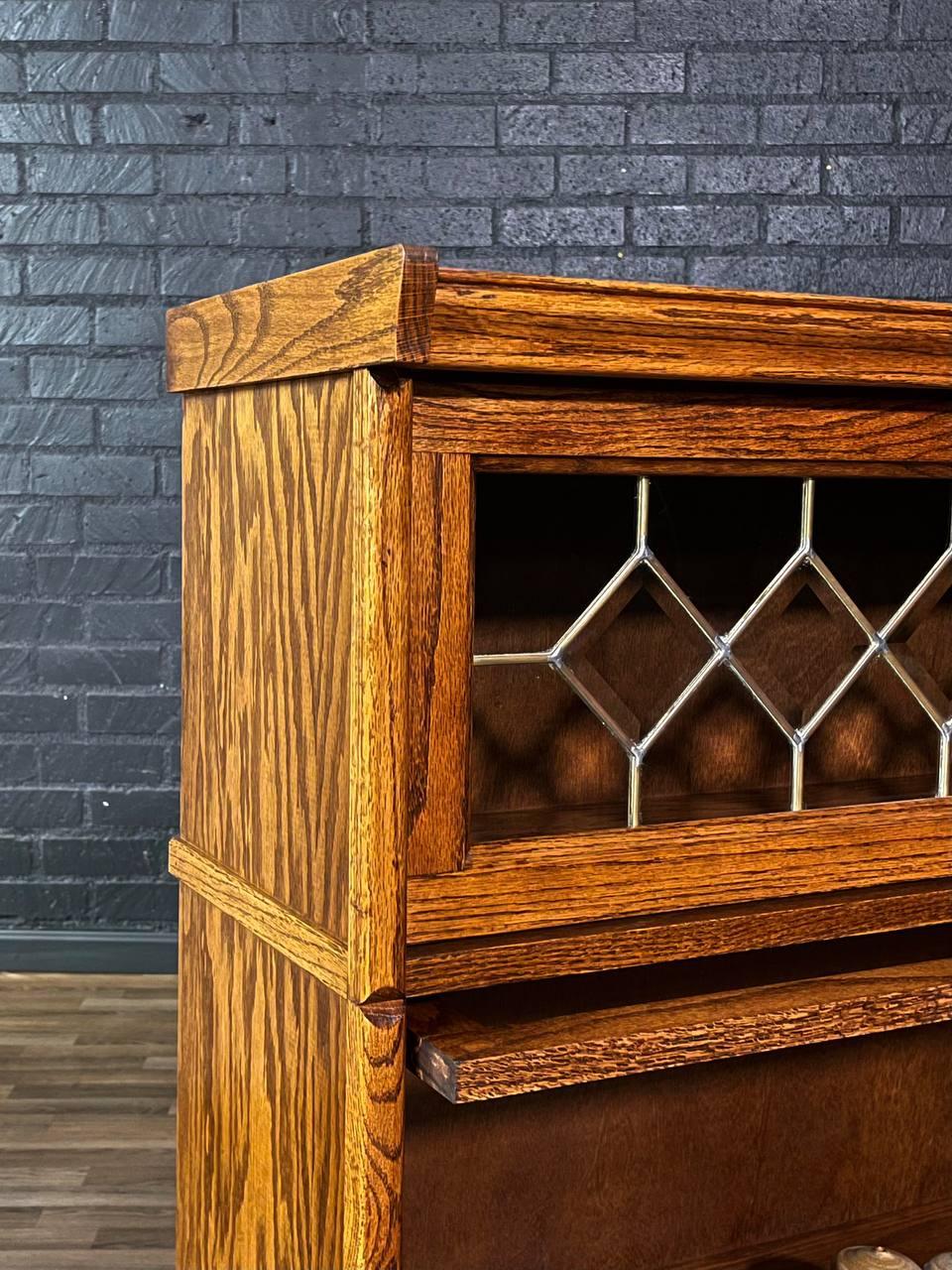 Metà XX secolo Vintage Barristers Oak & Glass 3-Tier Bookcase Shelf Cabinet in vendita