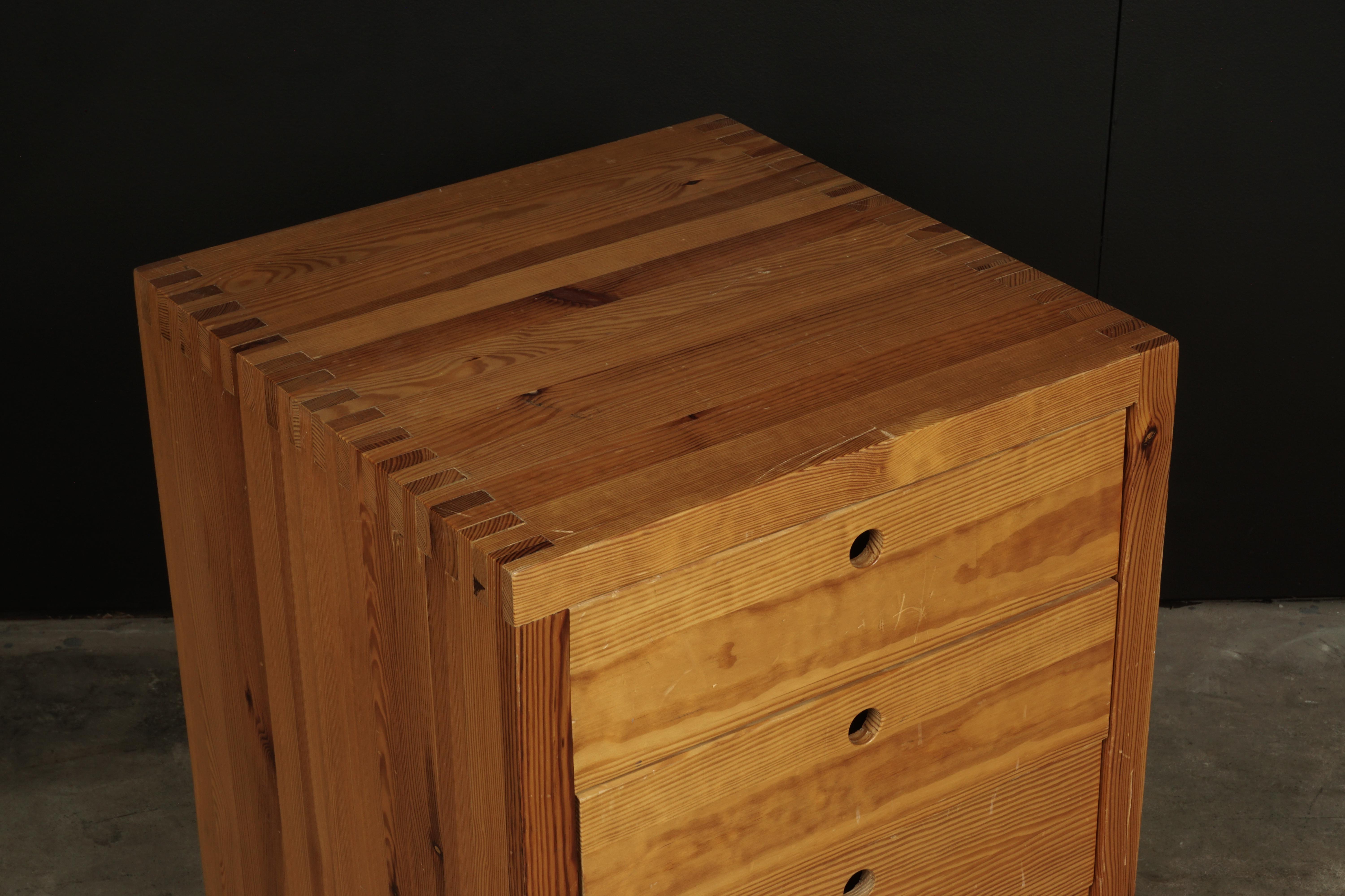 Vintage bas van pelt chest of drawers from Netherlands, circa 1960. Solid pine construction with light wear and patina.