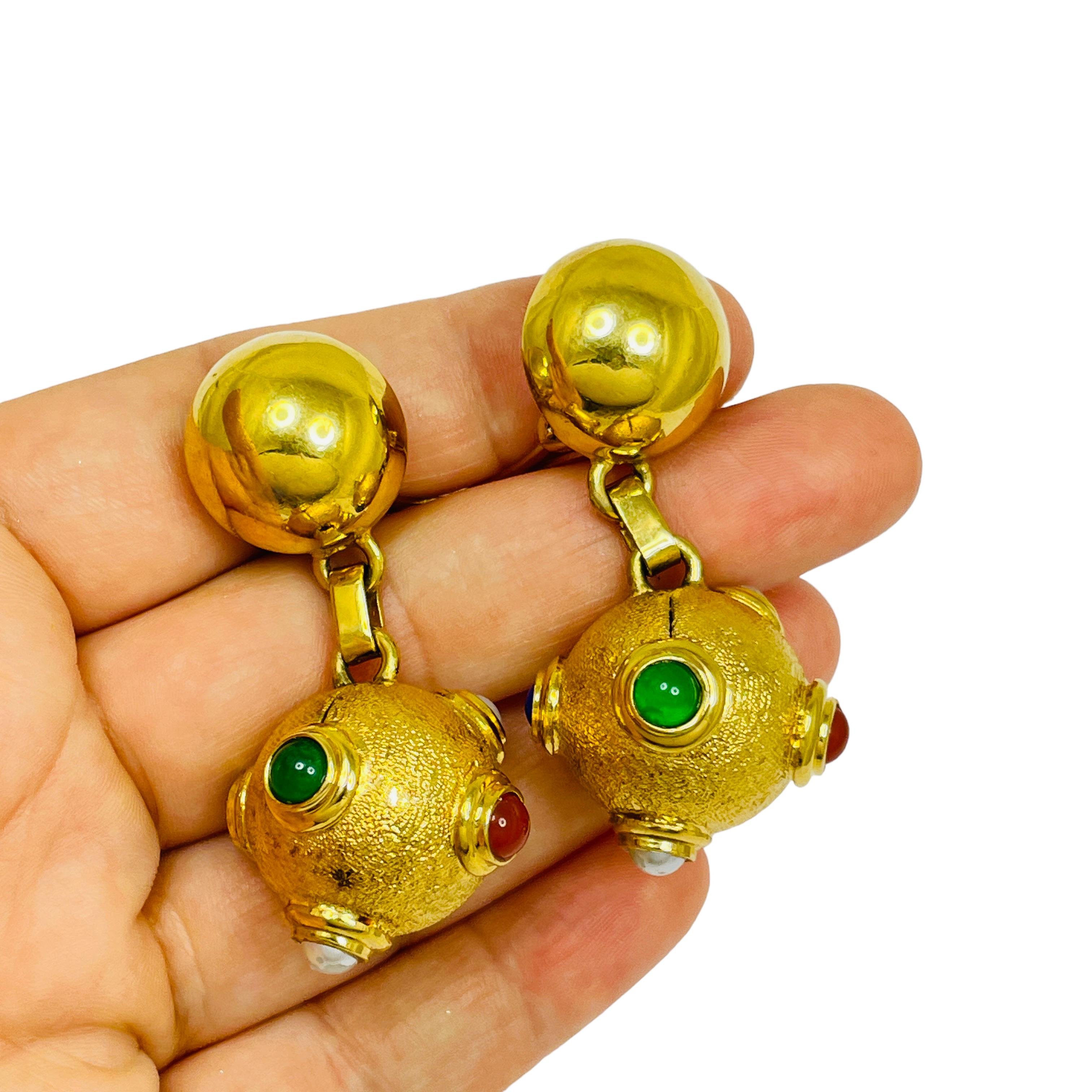 Women's or Men's Vintage BASCIO BIJOUX gold faux gemstone designer runway clip on earrings For Sale