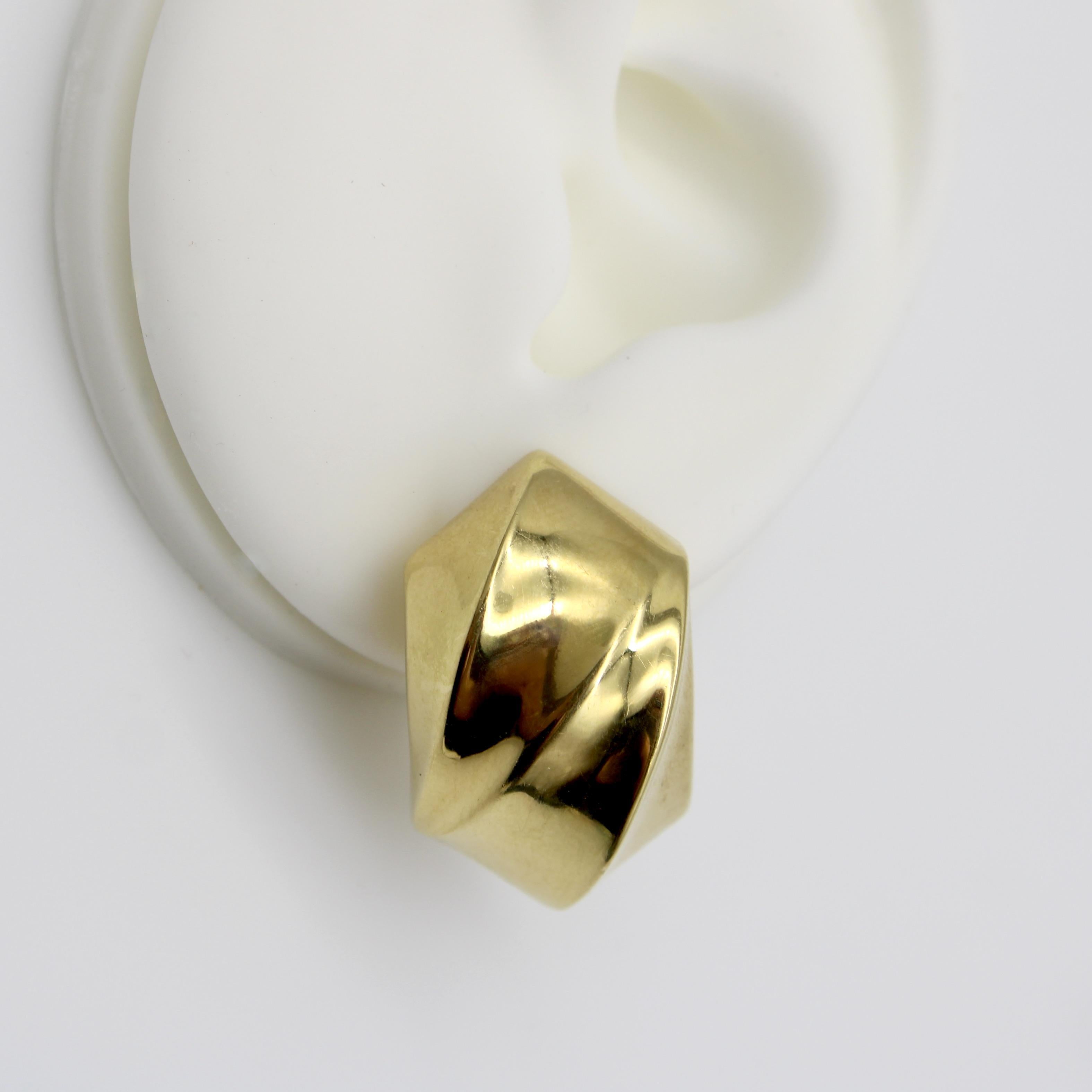 Skulpturale Bassani-Ohrringe aus 18 Karat Gold, Vintage im Angebot 2