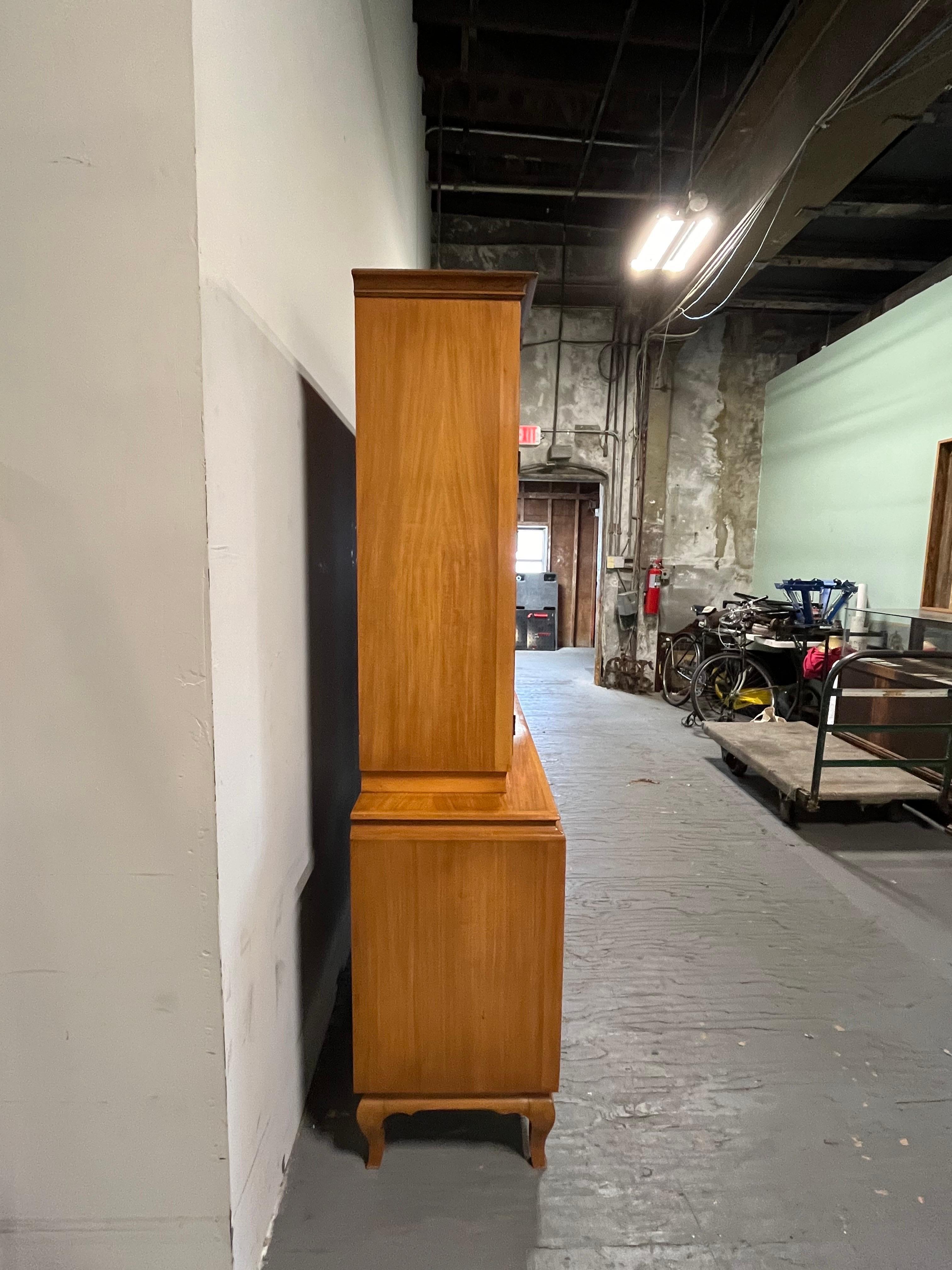 Vintage Bassett Furniture Cabinet with Glass and Wire Doors In Good Condition In W Allenhurst, NJ