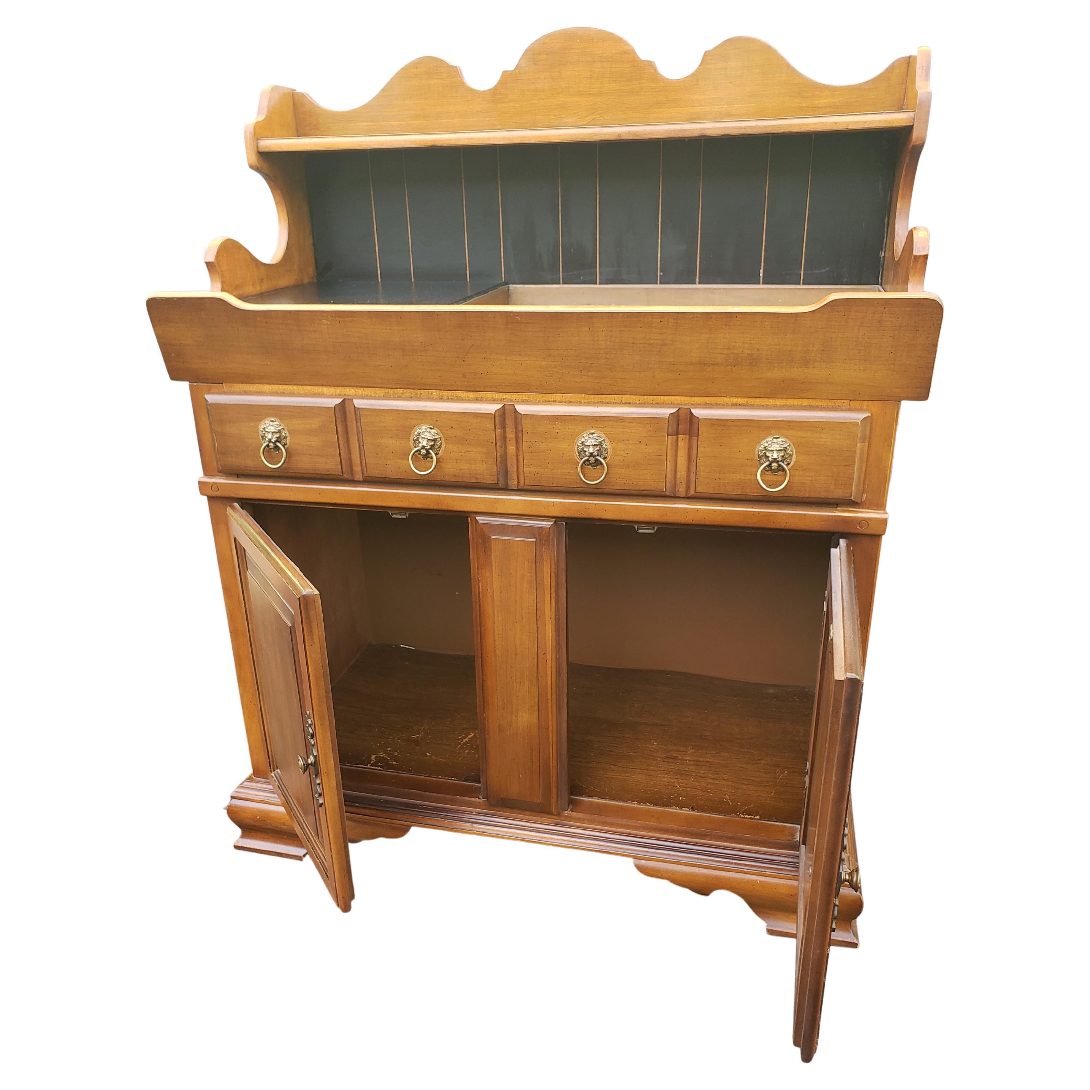 Américain Vintage Bassett Maple Dry Sink Cabinet with Copper Lined Basin en vente