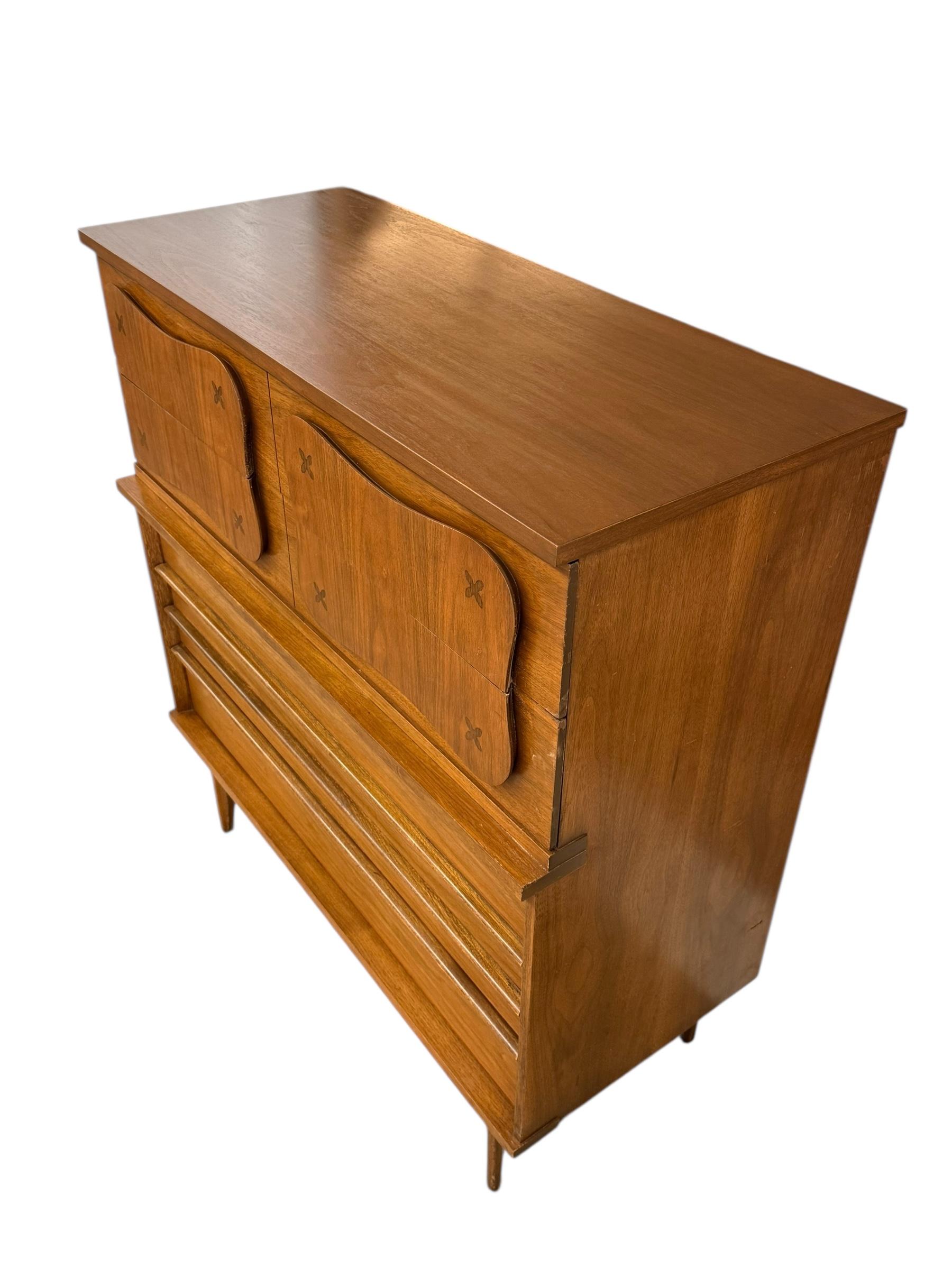 Mid-20th Century Vintage Bassett Monterey Mid-Century Walnut 5 Drawer Dresser by Leo Jiranek 1963 For Sale