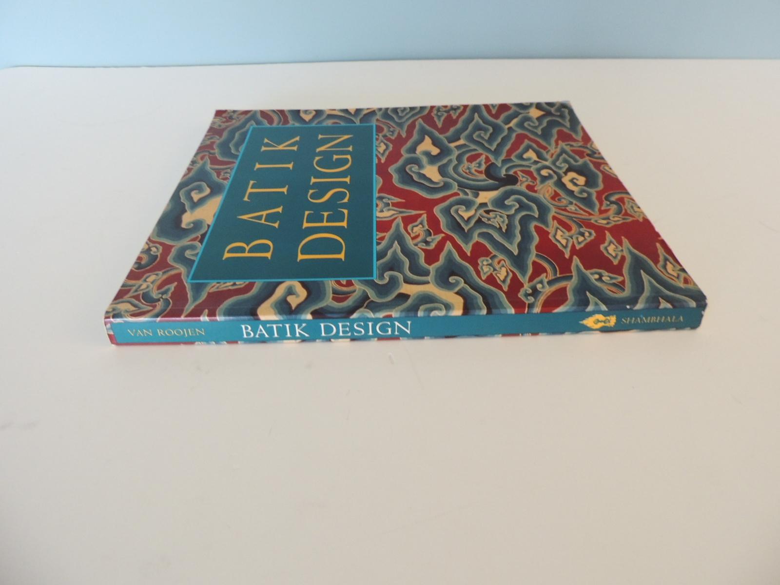 Vintage Decorating Softcover Decorating Book Batik Design
Publisher ‏ : ‎ Shambhala; 1st Shambhala ed edition (March 18, 1997)
Boston, MA
Language ‏ : ‎ English
Paperback ‏ : ‎ 192 pages
Item Weight ‏ : ‎ 2.25 pounds
Dimensions ‏ : ‎ 9.75 x 0.75 x