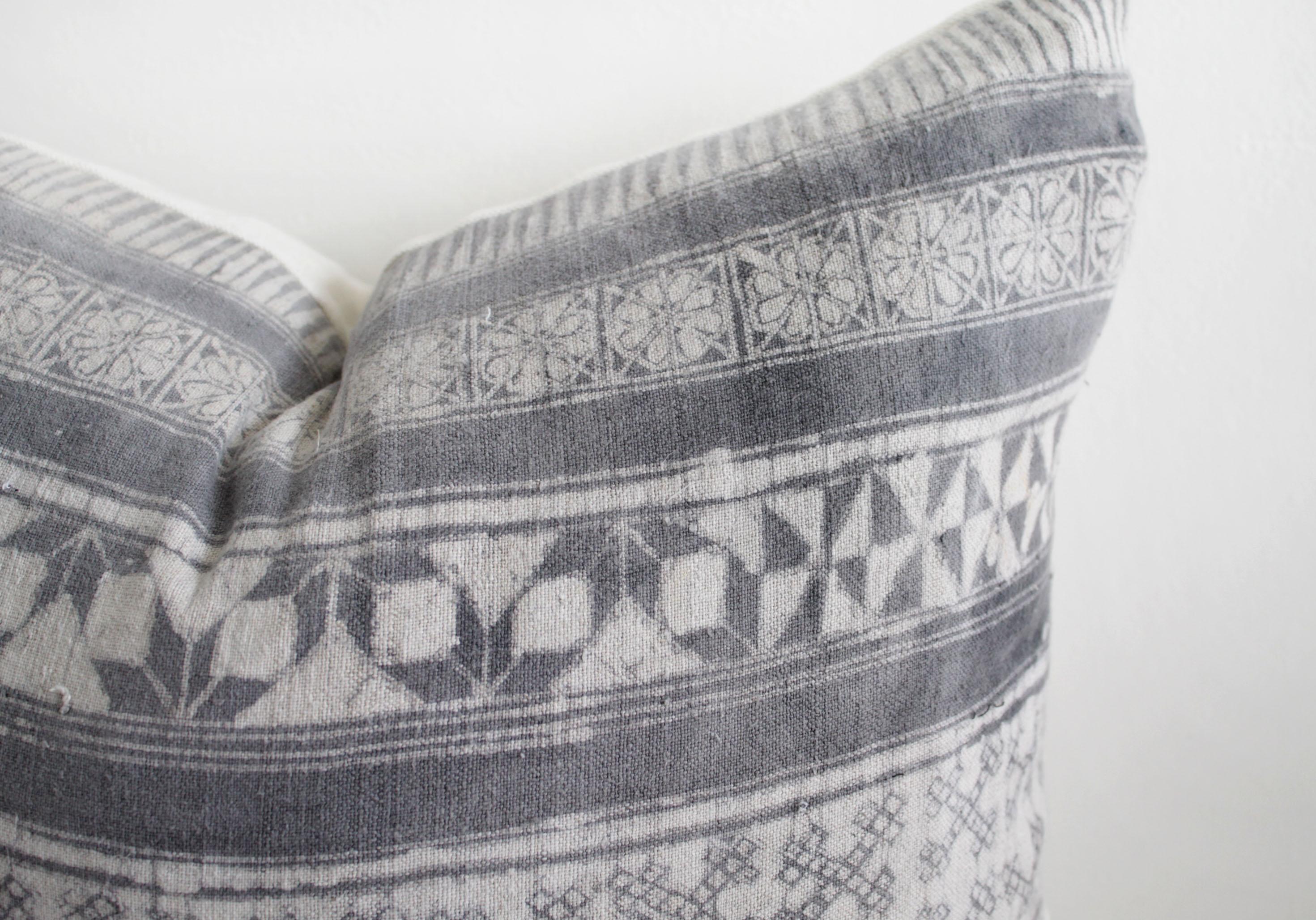 Vintage Batik Gray Accent Pillow In Excellent Condition In Brea, CA