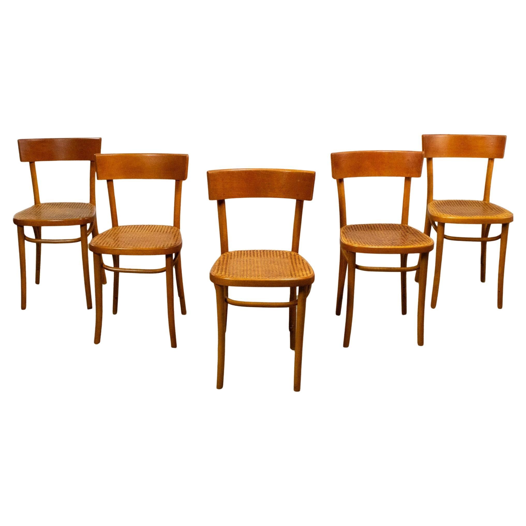 Are Thonet chairs stackable?