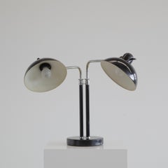 Vieille lampe de bureau BAUHAUS Idell 6580:: design Christian DELL