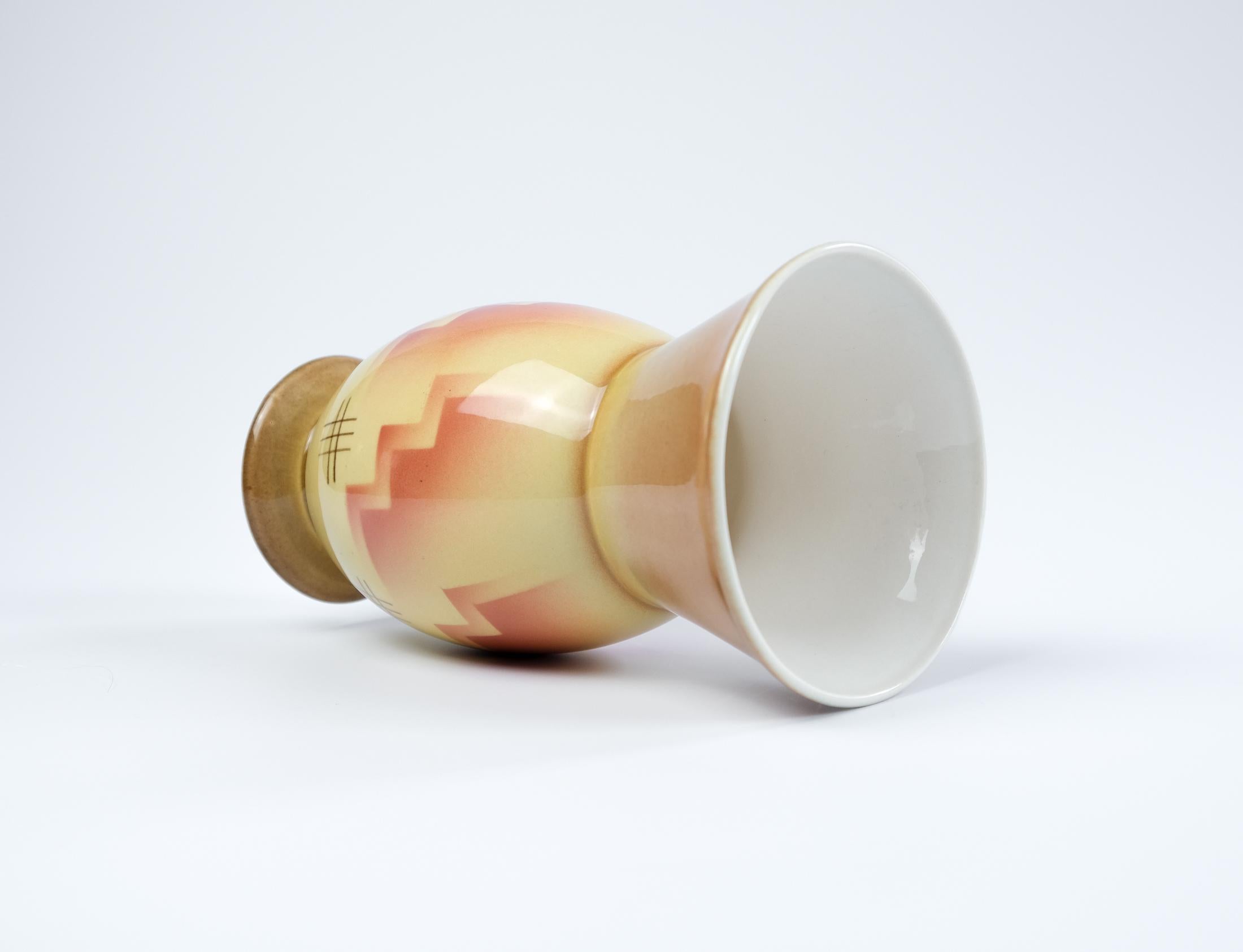 20th Century Vintage Bauhaus 'Spritzdekor' Airbrushed Ceramic Vase, Germany 1940s For Sale